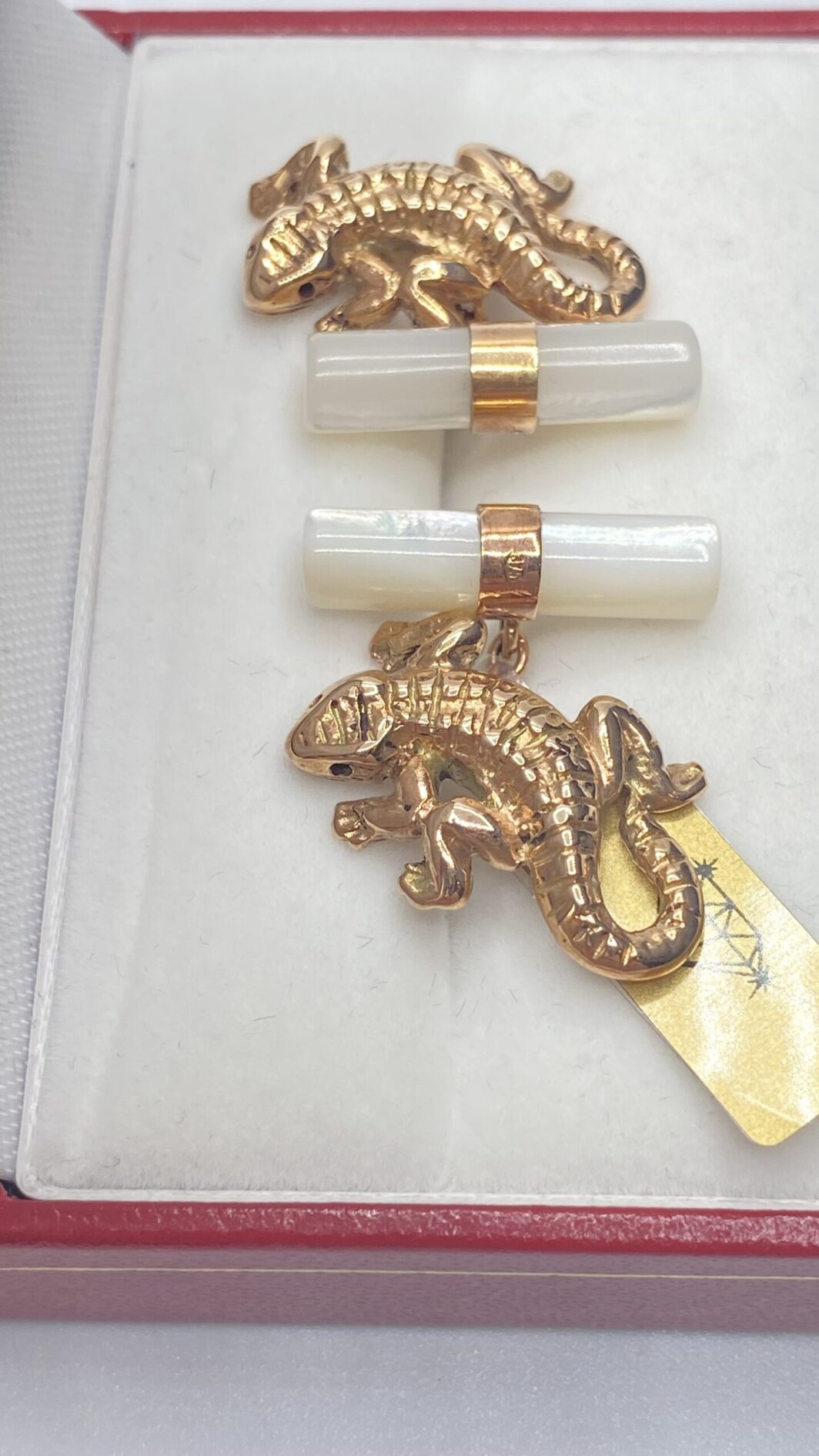 PAIO DI GEMELLI ART DECO, CON GECHI, IN ORO E MADREPERLA. ANNI ‘20ca. - immagine 4