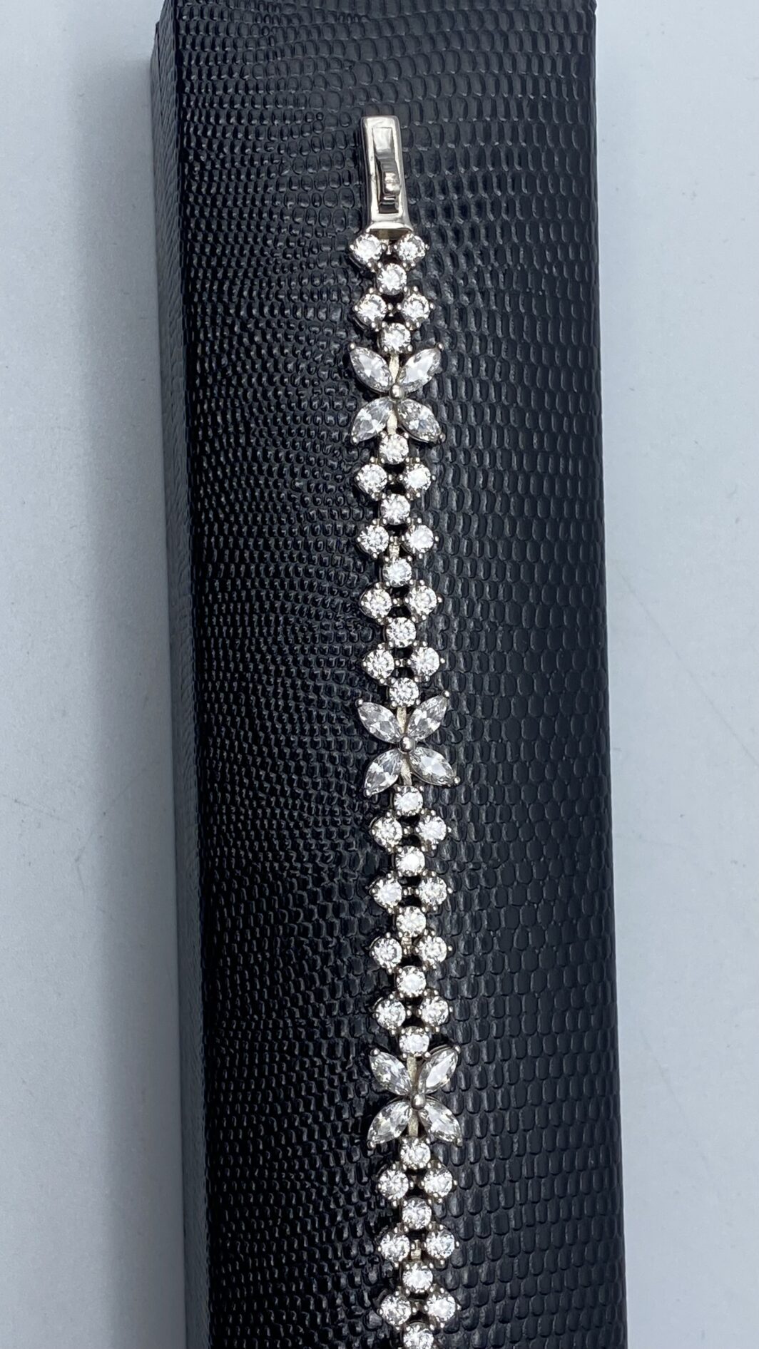 DEMI PARURE IN ARGENTO 925 E ZIRCONI. - immagine 10