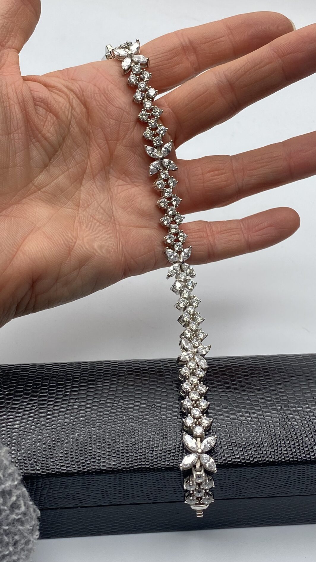 DEMI PARURE IN ARGENTO 925 E ZIRCONI. - immagine 12