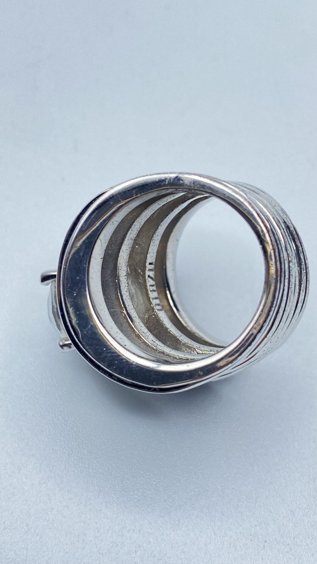ANELLO DI BIGIOTTERIA VINTAGE, FIRMATO OTAZU. ANNI’90 - immagine 9
