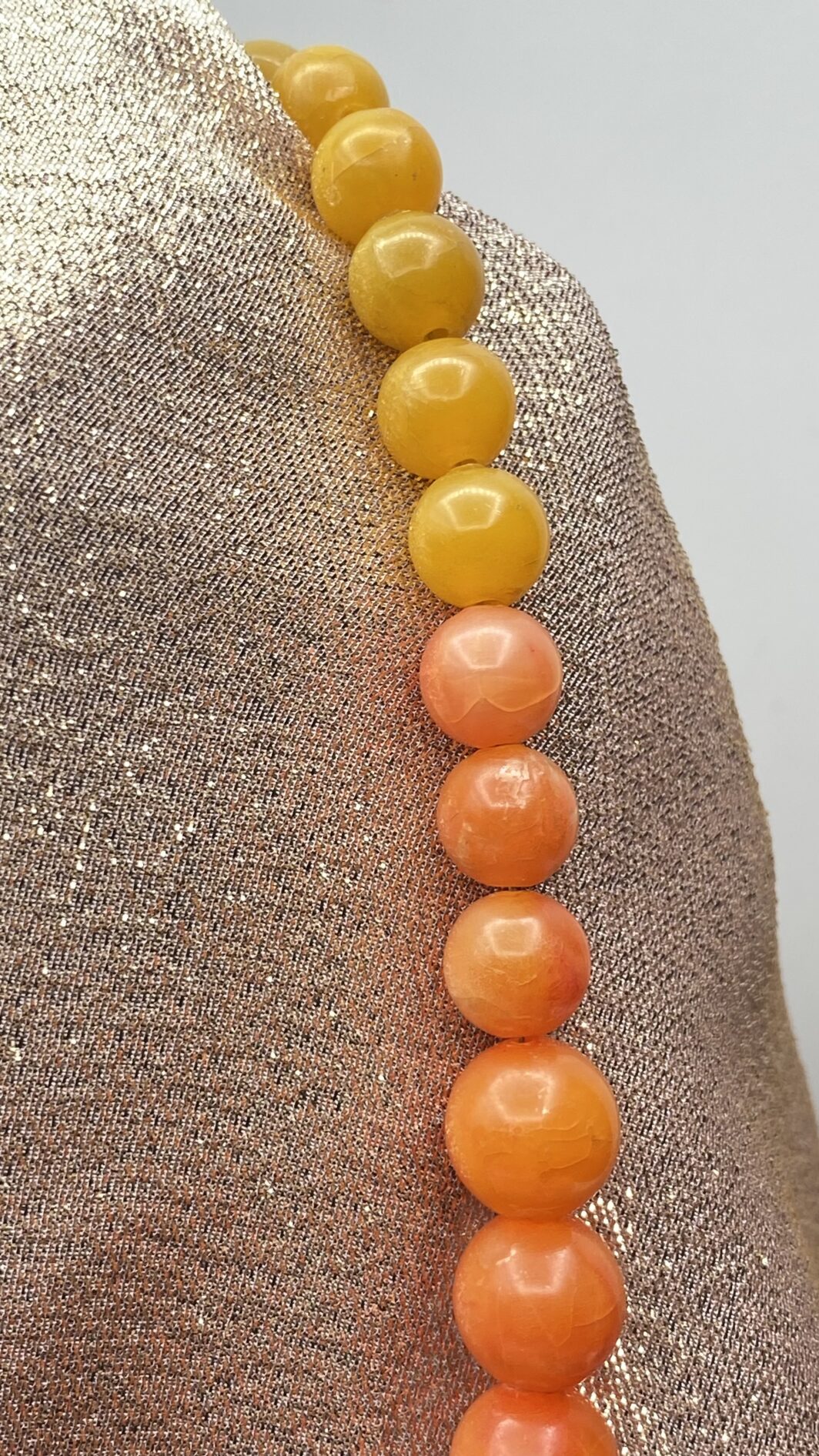 TRIS DI COLLANE VINTAGE IN BACHELITE CON COLORI A PENDANT. ANNI’40 - immagine 26