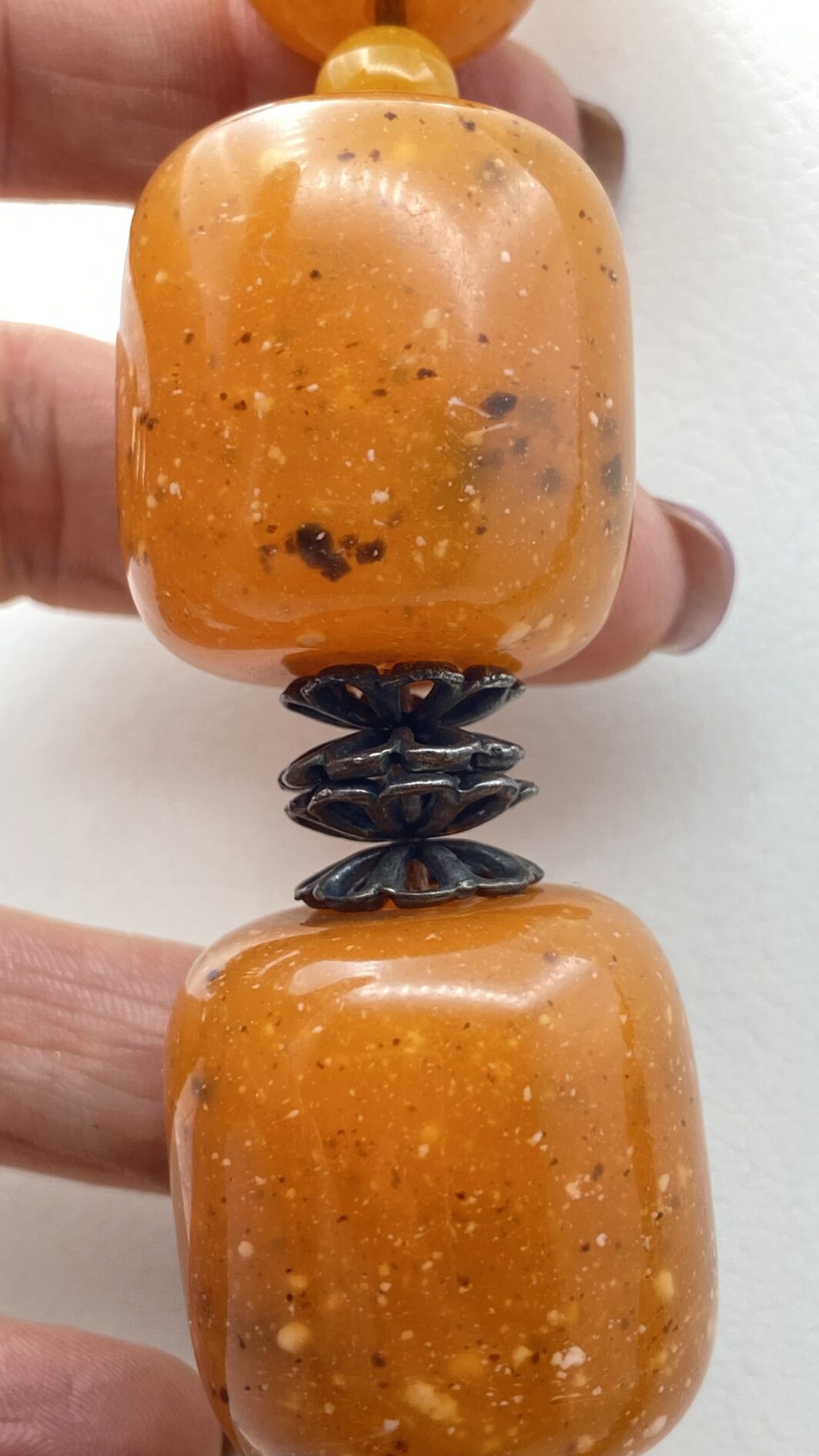 IMPORTANTE COLLANA VINTAGE IN BACHELITE. - immagine 4