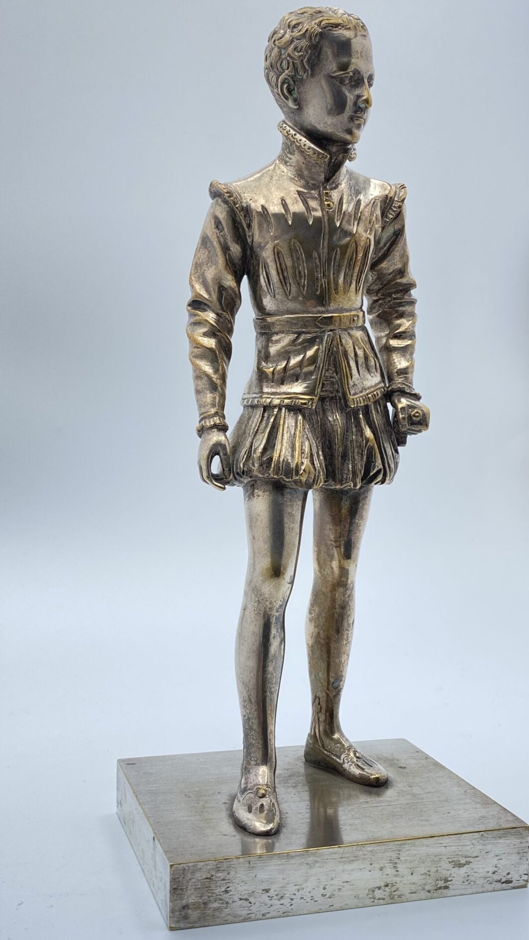 D’APRÈS FRANÇOIS JOSEPH BOSIO. GIOVANE ENRICO IV IN BRONZO ARGENTATO - immagine 43