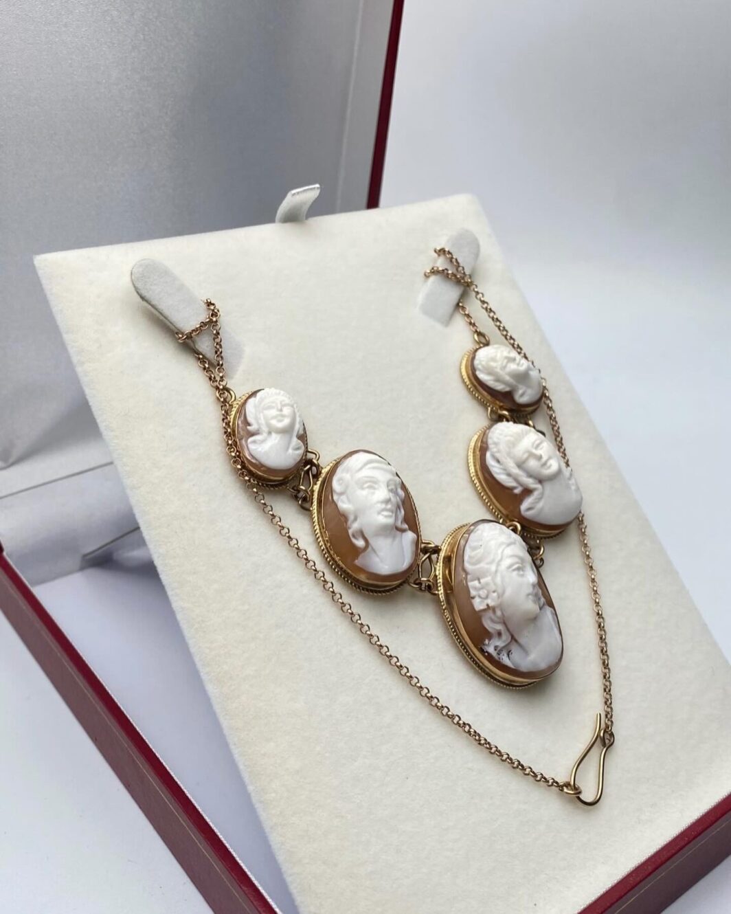 COLLIER LIBERTY IN ORO 9KT, CON CAMMEI. ITALIA, INIZI XX sec. - immagine 5