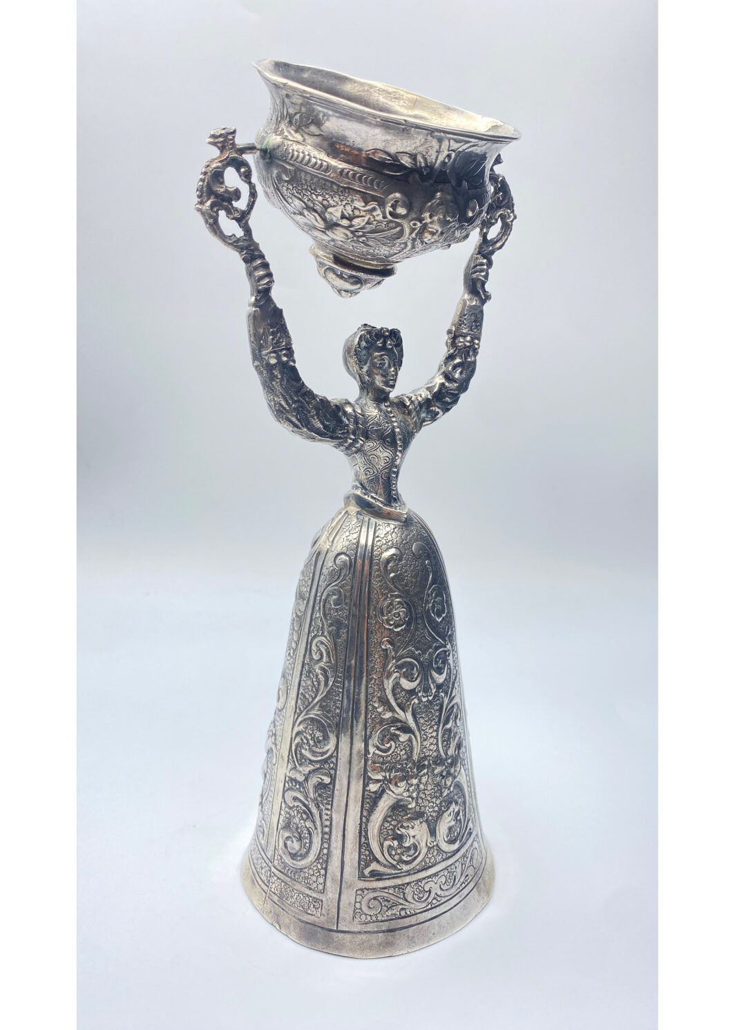 GRANDE COPPA DELL’AMORE IN ARGENTO. AUSTRIA UNGHERIA 1760 ca.