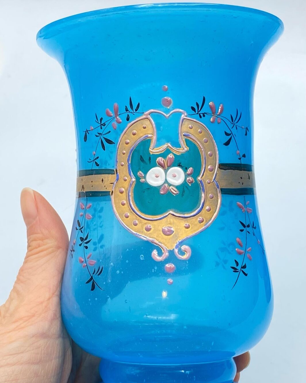VASO IN OPALINE DIPINTA A MANO. FINE EPOCA VITTORIANA, XIX sec. - immagine 7