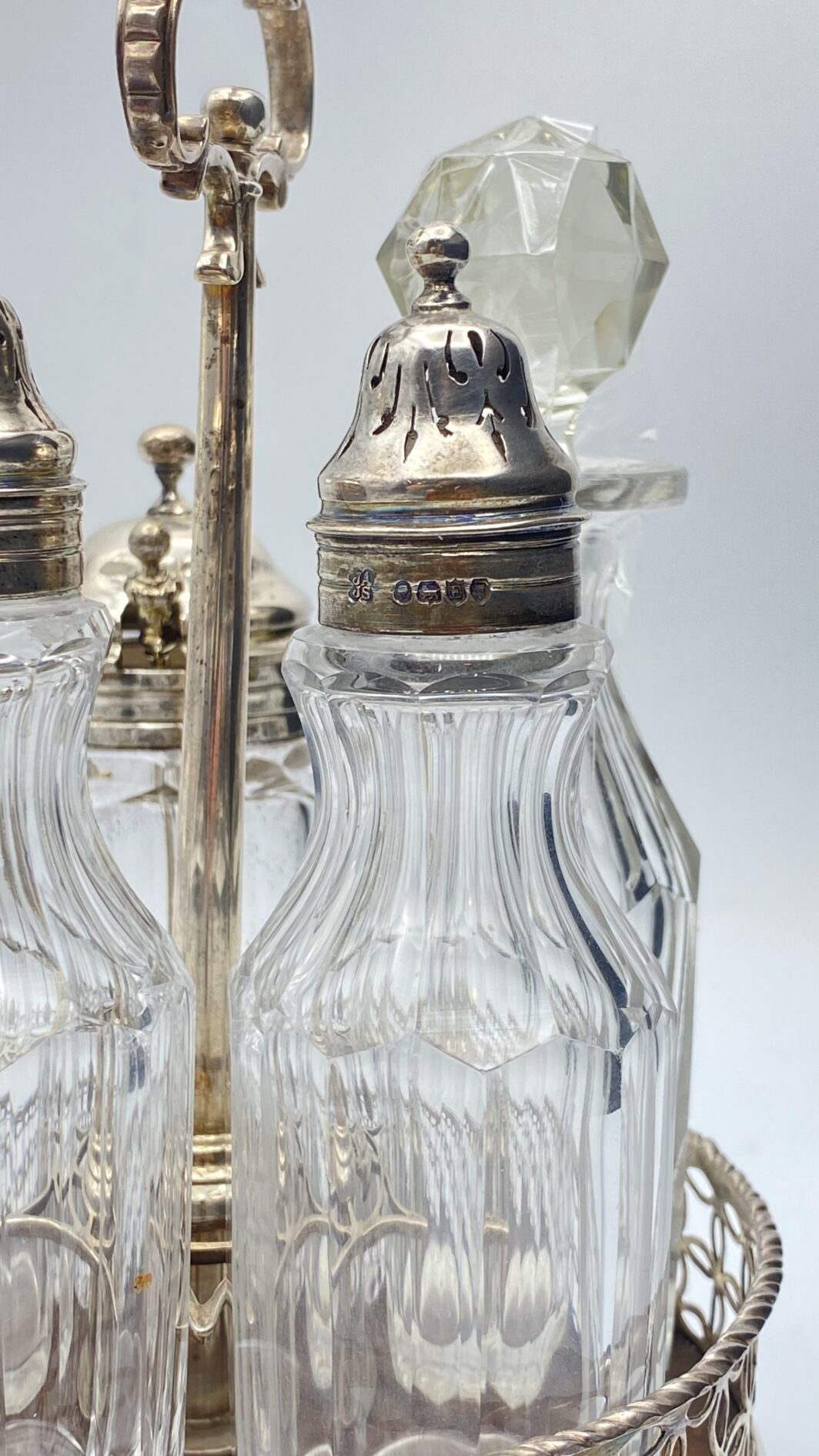 ANTICHISSIMA CRUETTE IN ARGENTO E CRISTALLO, BOLLI CITTA' DI LONDRA, 1757 - immagine 33