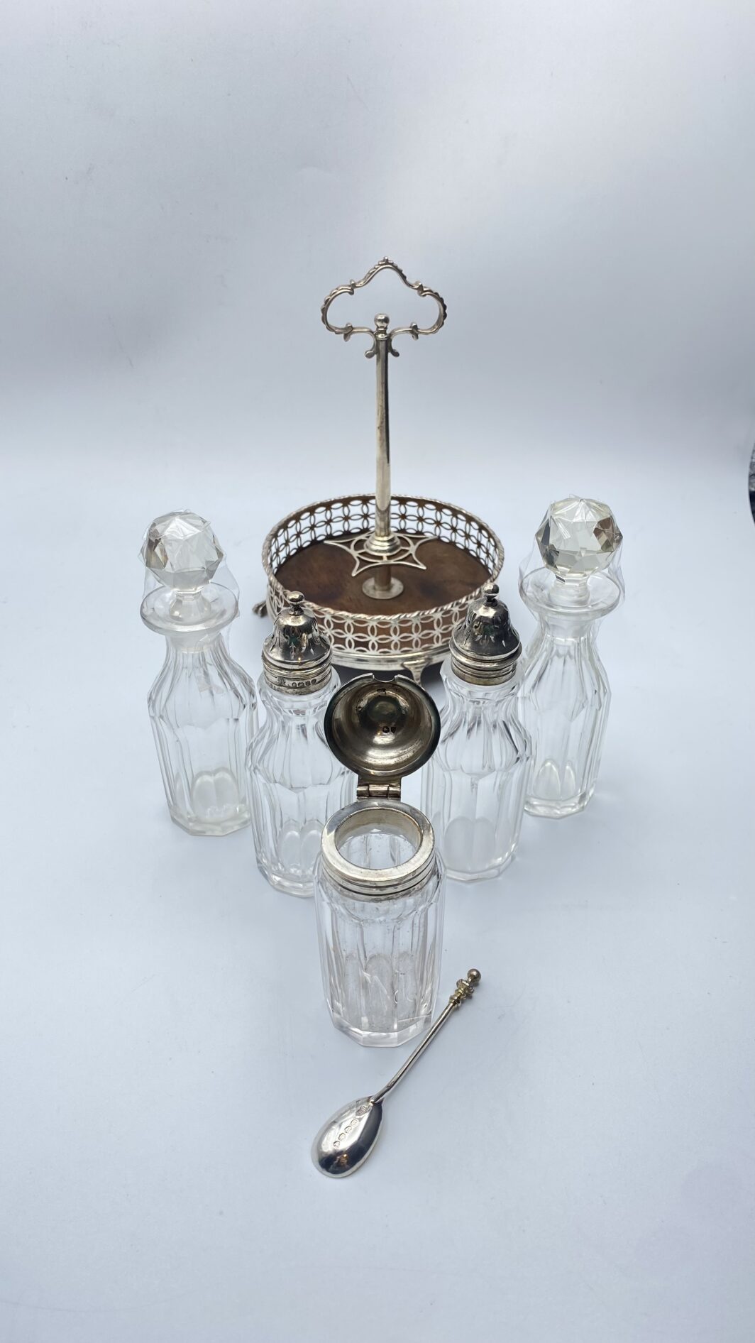 ANTICHISSIMA CRUETTE IN ARGENTO E CRISTALLO, BOLLI CITTA' DI LONDRA, 1757 - immagine 30