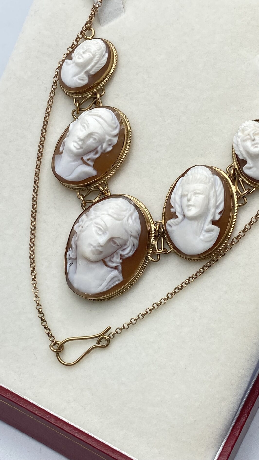 COLLIER LIBERTY IN ORO 9KT, CON CAMMEI. ITALIA, INIZI XX sec. - immagine 12