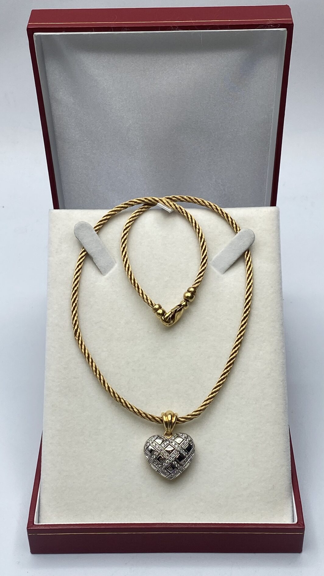 COLLIER CON CUORE DI BRILLANTI, TUTTO IN ORO 18 KT. OREFICERIA VINTAGE ANNI ‘80. - immagine 2