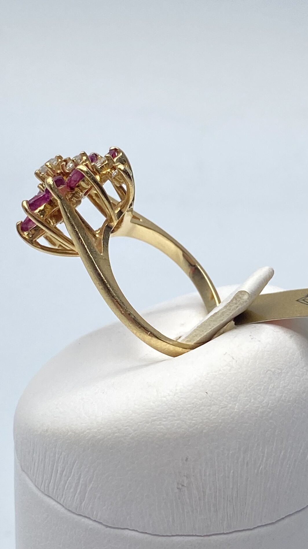 ANELLO VINTAGE ANNI ‘50, CON RUBINI E BRILLANTI, IN ORO 14KT. - immagine 9