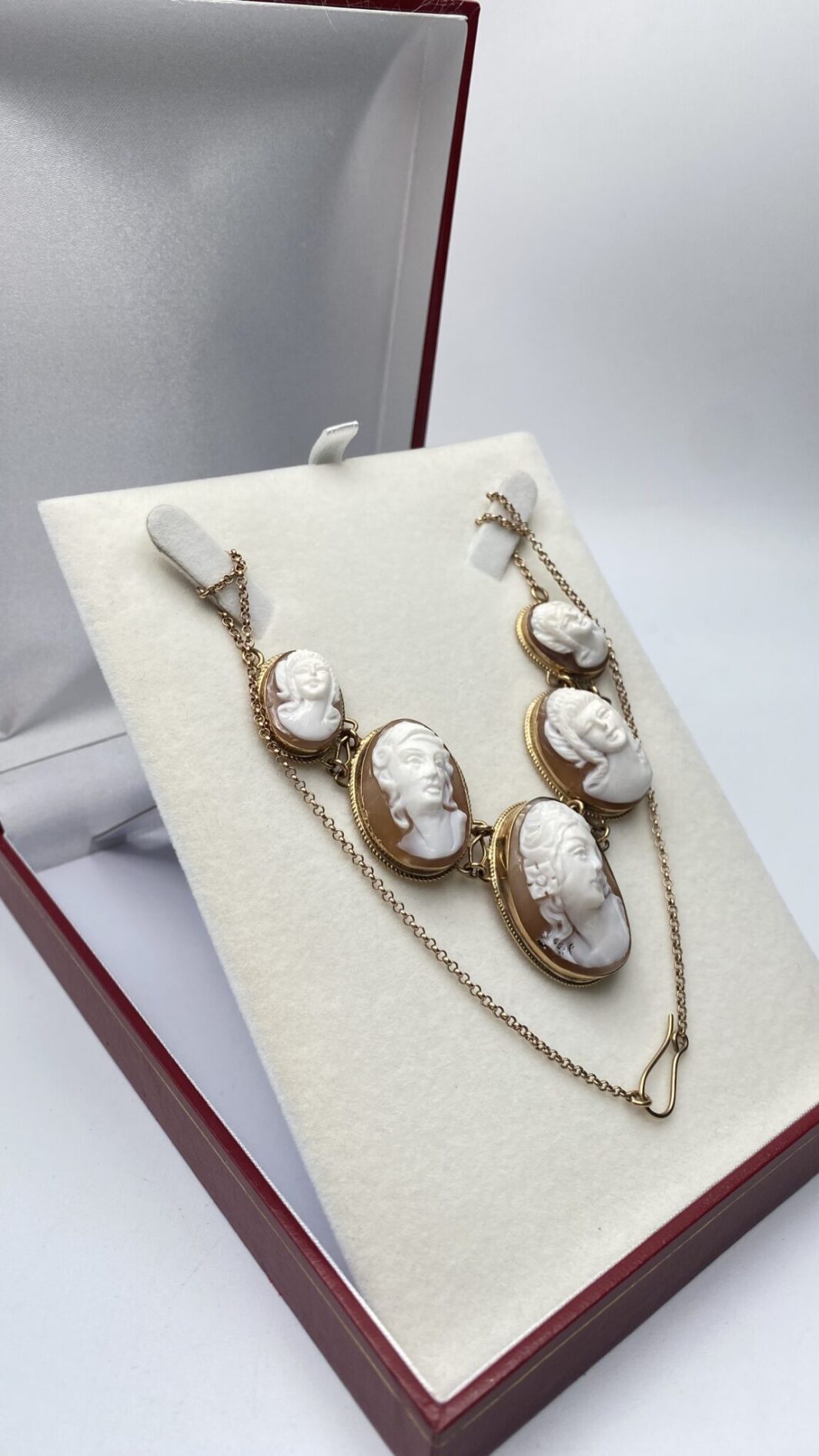 COLLIER LIBERTY IN ORO 9KT, CON CAMMEI. ITALIA, INIZI XX sec. - immagine 15