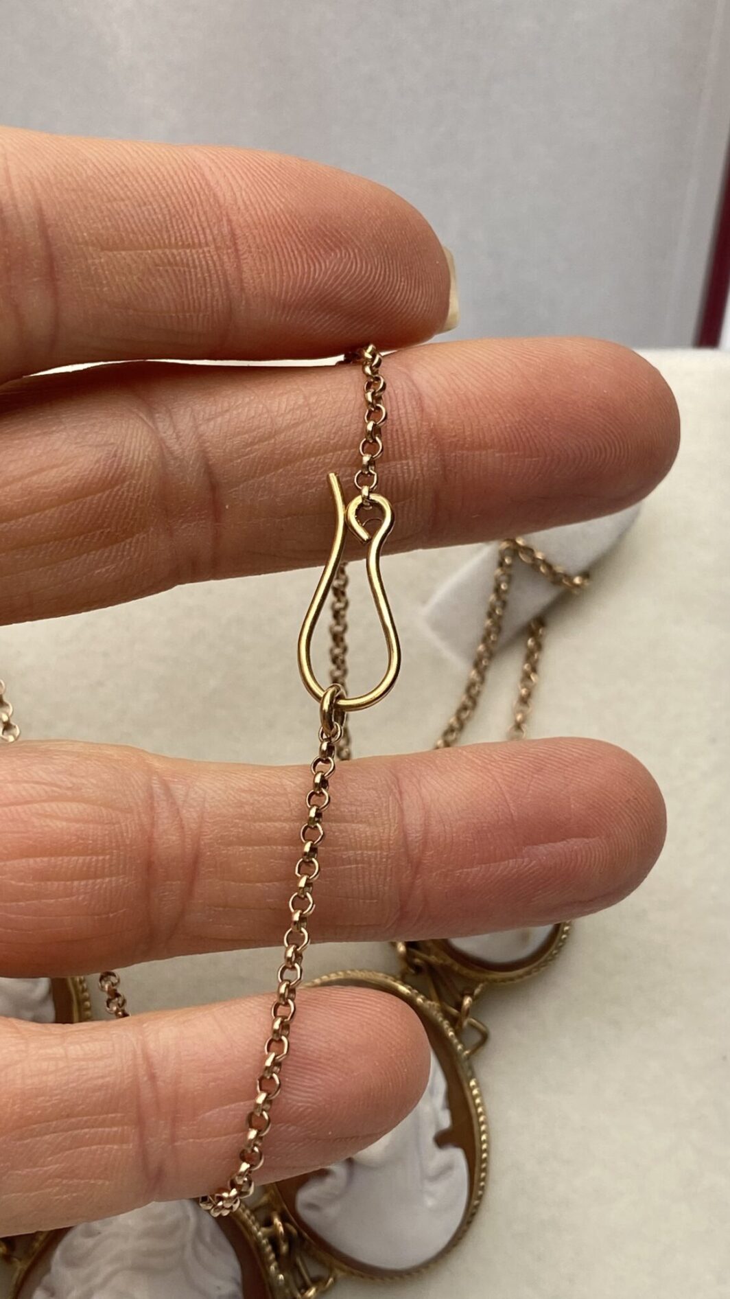 COLLIER LIBERTY IN ORO 9KT, CON CAMMEI. ITALIA, INIZI XX sec. - immagine 10