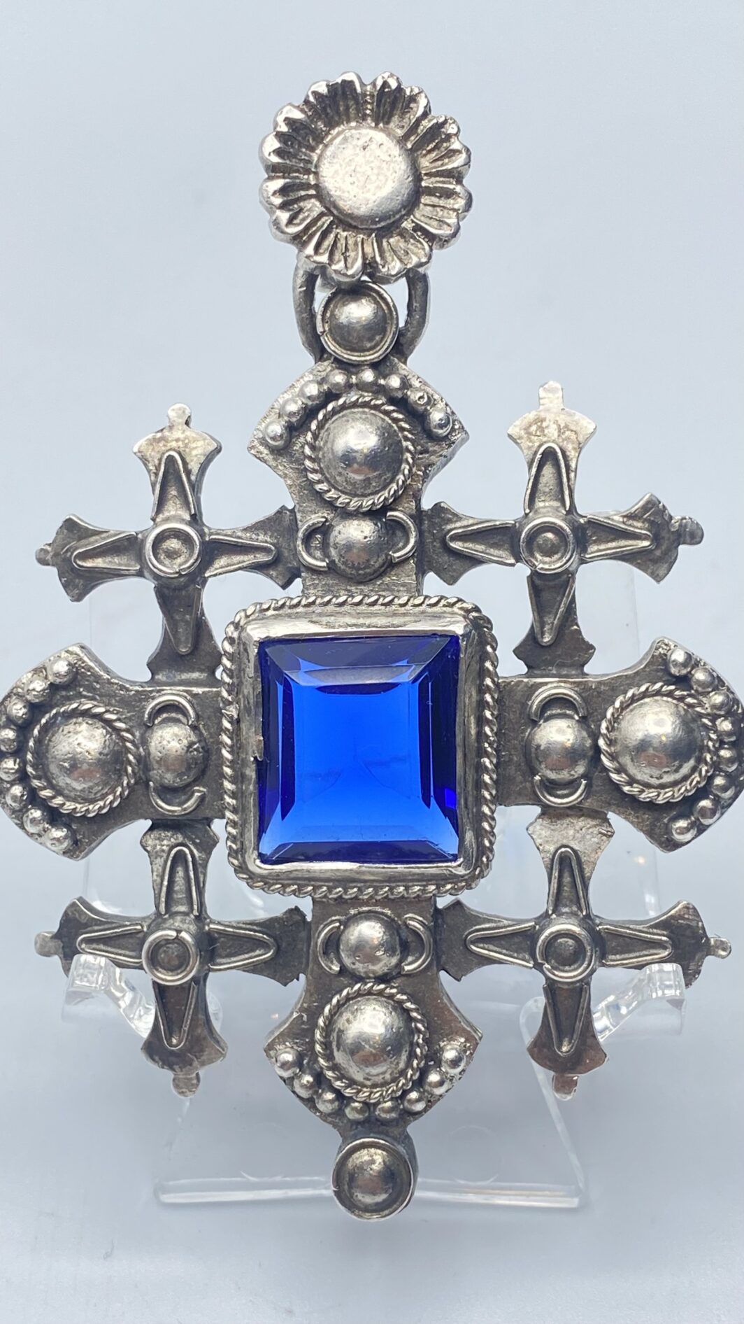 CROCE DEL REAL ORDINE DEL SANTO SEPOLCRO DI GERUSALEMME IN ARGENTO MASSICCIO E PIETRA BLU CENTRALE. XX sec. - immagine 11