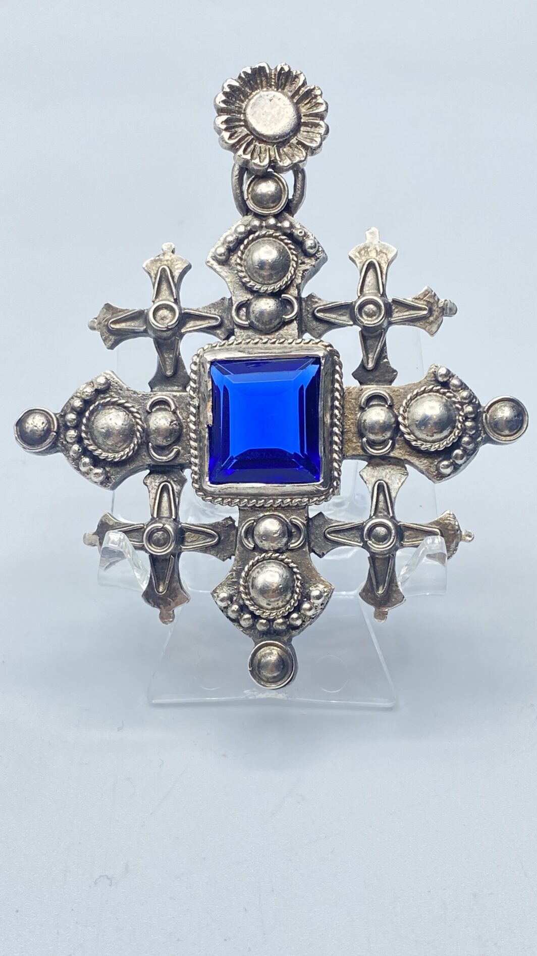 CROCE DEL REAL ORDINE DEL SANTO SEPOLCRO DI GERUSALEMME IN ARGENTO MASSICCIO E PIETRA BLU CENTRALE. XX sec. - immagine 8