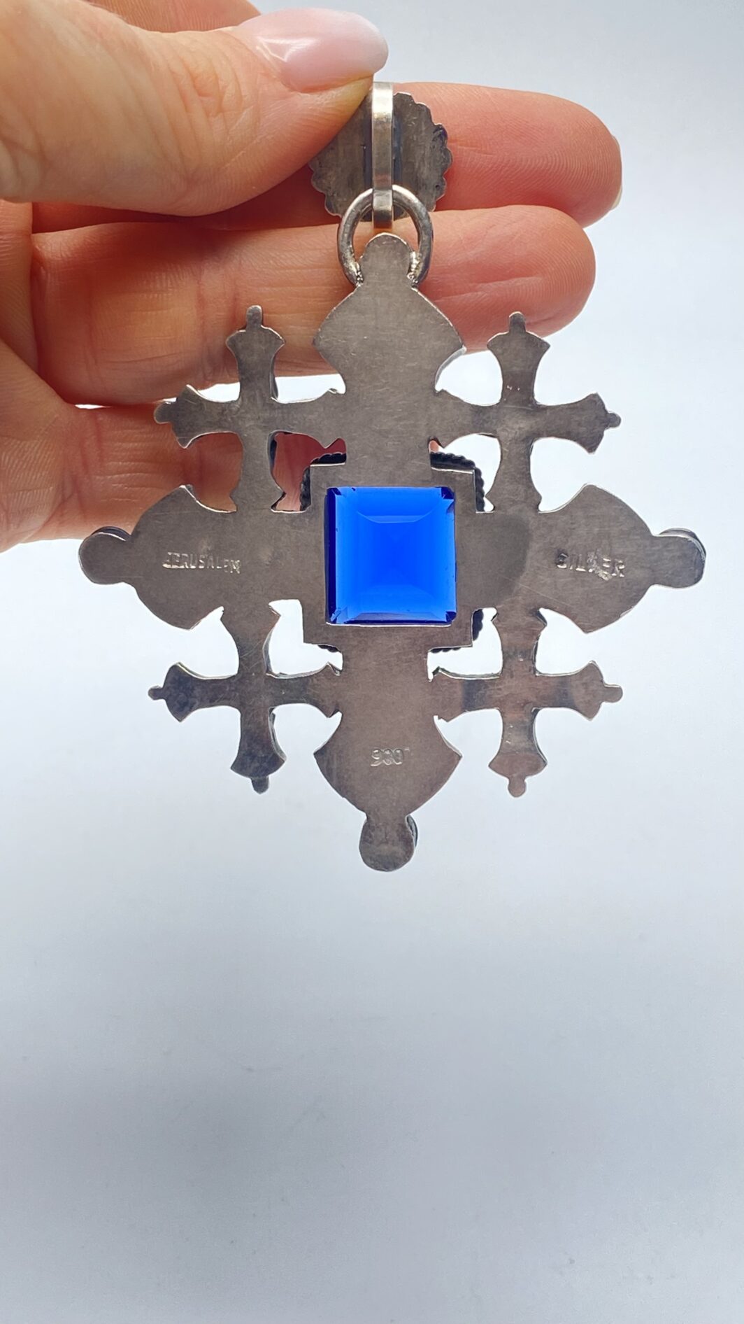 CROCE DEL REAL ORDINE DEL SANTO SEPOLCRO DI GERUSALEMME IN ARGENTO MASSICCIO E PIETRA BLU CENTRALE. XX sec. - immagine 2