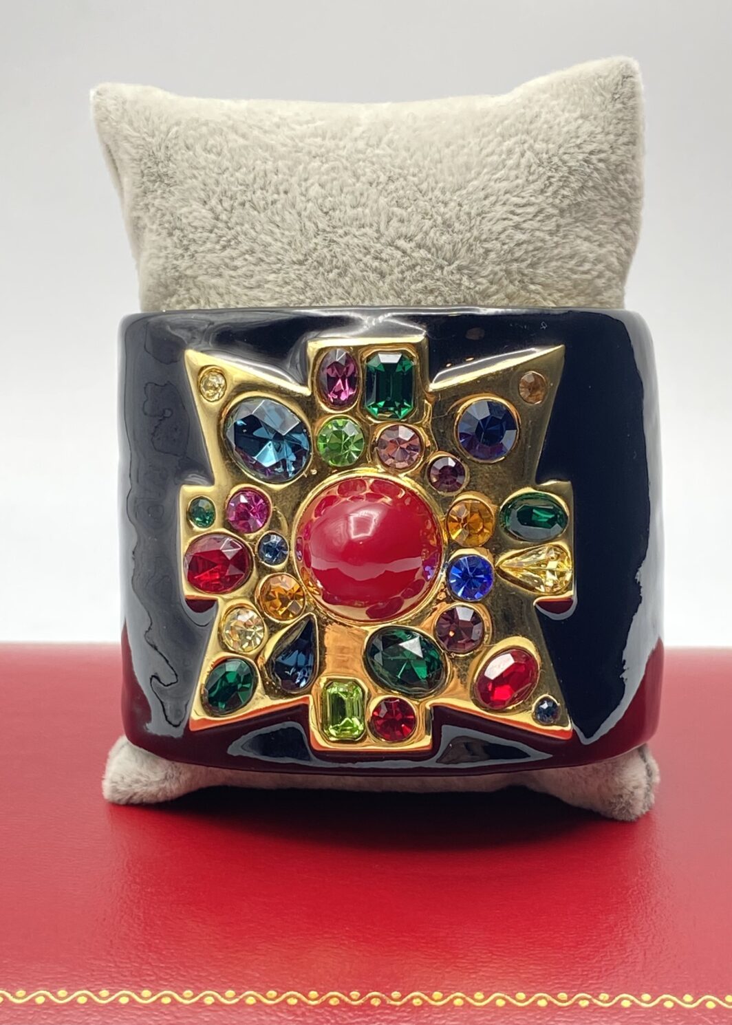 KENNETH JAY LANE. BRACCIALE A MANETTA. U.S.A. VINTAGE ANNI ‘60