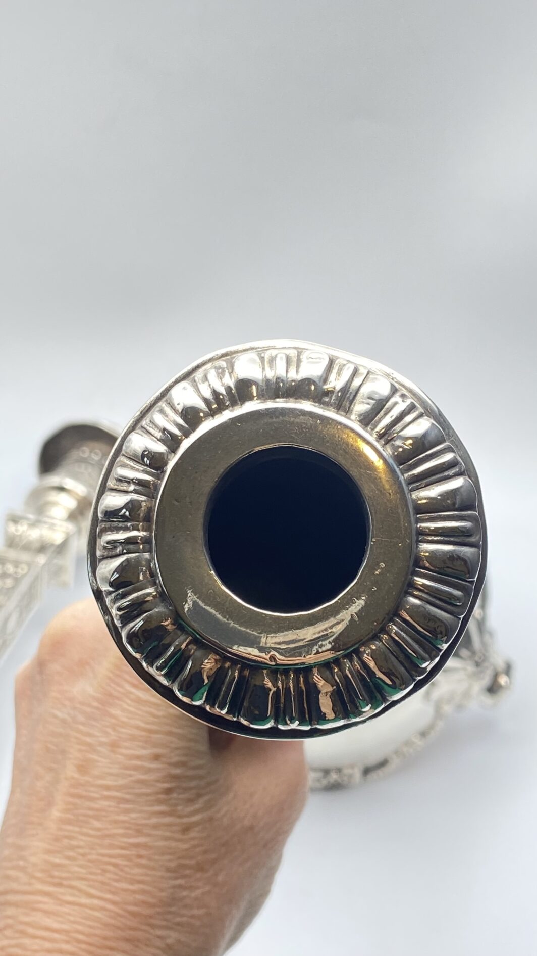 PAIO DI CANDELIERI FIRMATI MITROFAN RINDIN, IN ARGENTO IMPERIALE RUSSO. MOSCA 1894-1916. - immagine 8