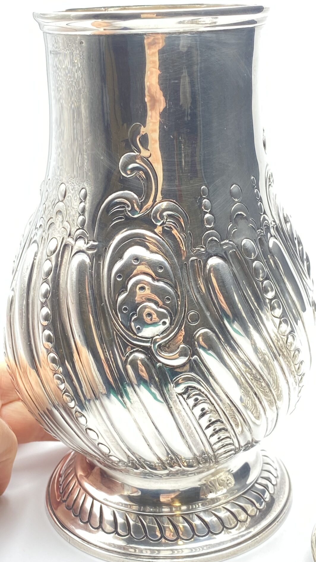 SPARGIZUCCHERO GIGANTE IN ARGENTO. FRANCIA, ANNO 1893 - immagine 8