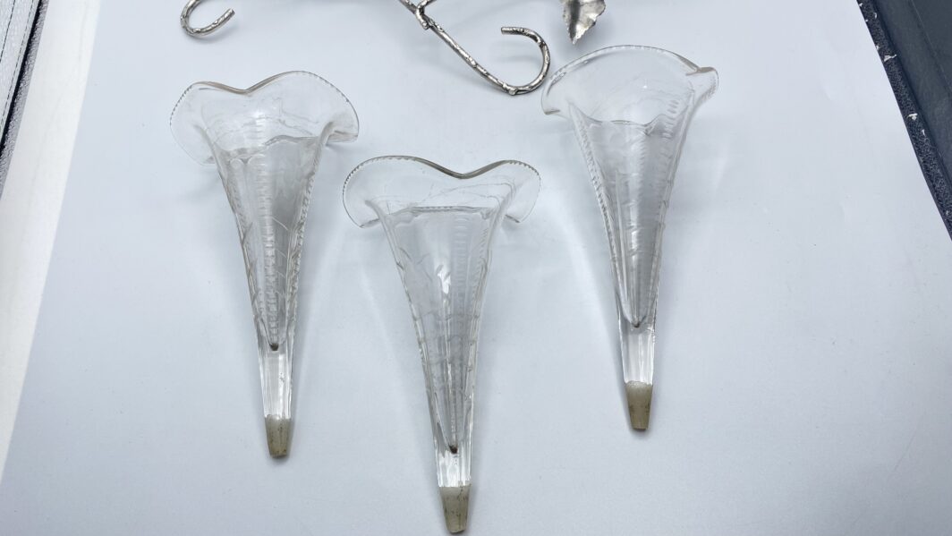 EPERGNE IN SHEFFIELD E CRISTALLO. EPOCA VITTORIANA, XIX sec. - immagine 16