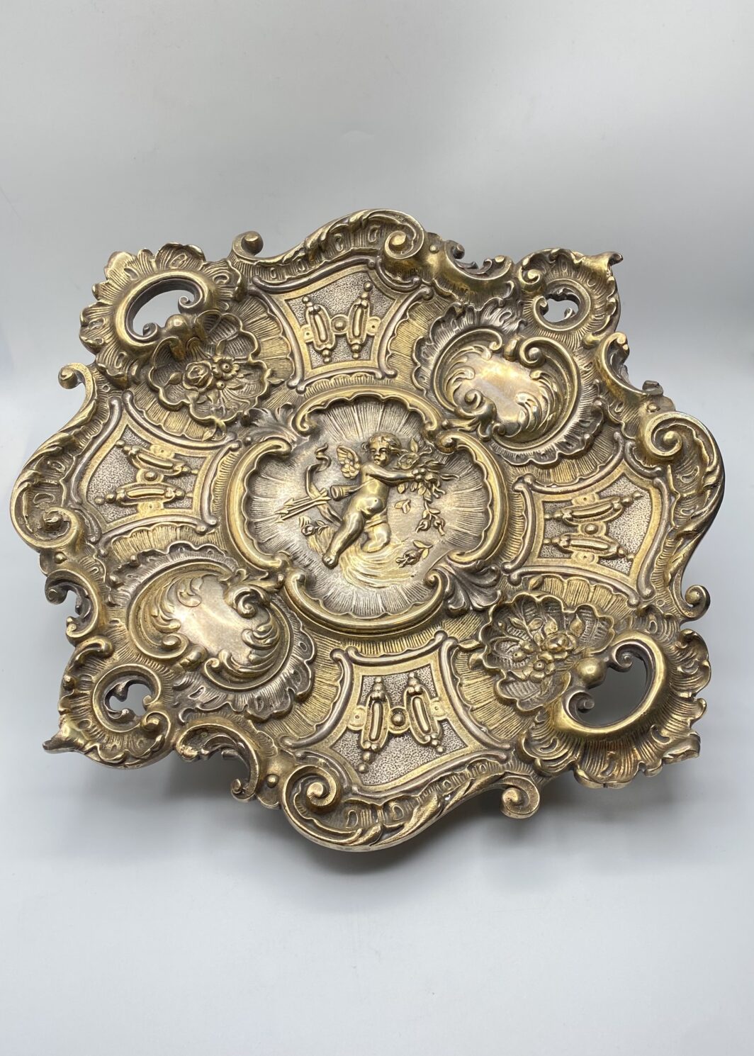 CENTROTAVOLA IN BRONZO. FRANCIA, FINE XIX sec.