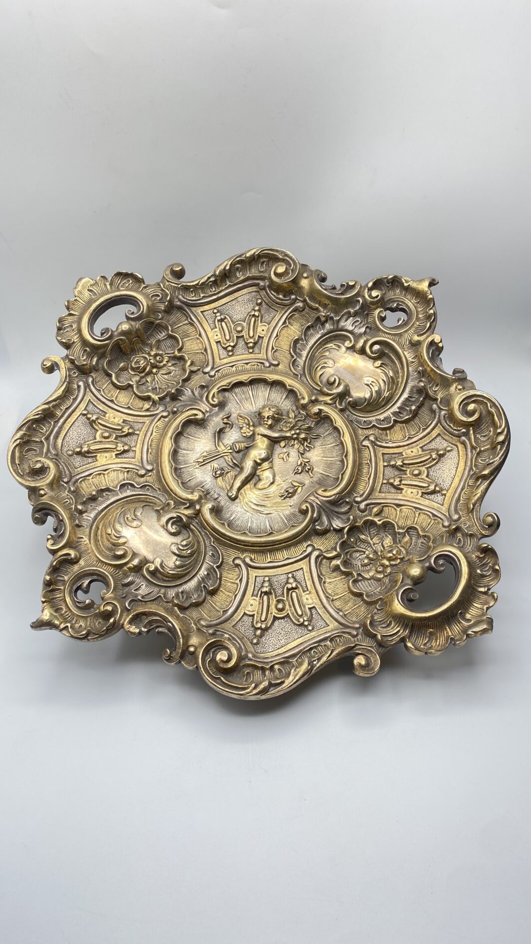 CENTROTAVOLA IN BRONZO. FRANCIA, FINE XIX sec.