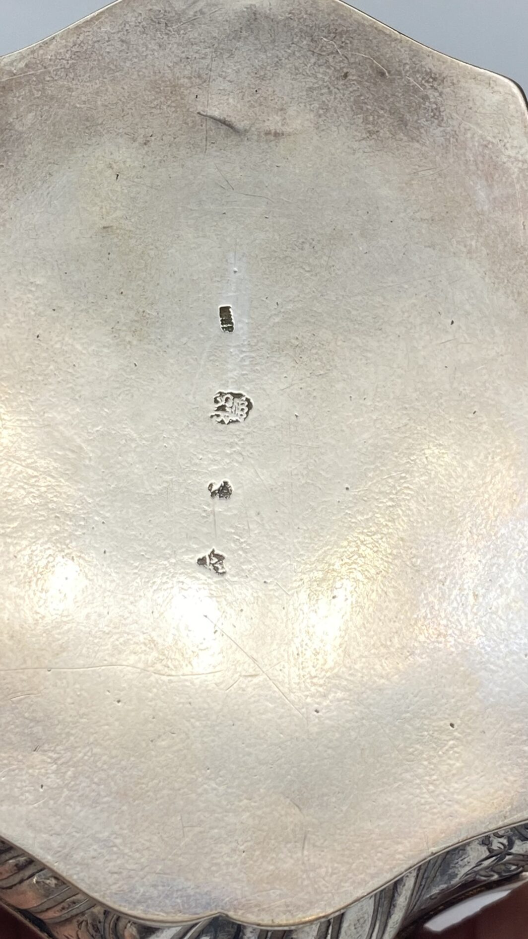ANTICO PORTAGIOIE IN ARGENTO. FRANCIA XVIII sec. - immagine 8