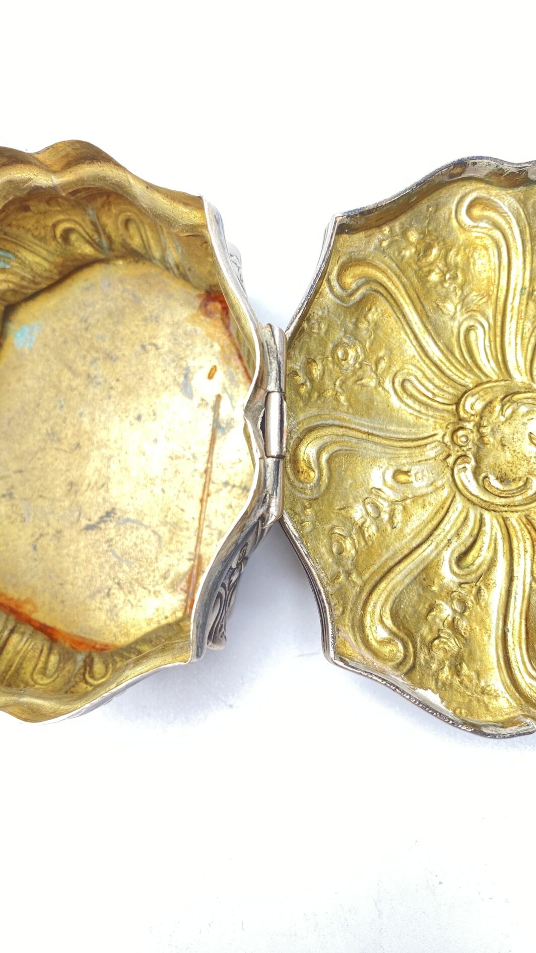 ANTICO PORTAGIOIE IN ARGENTO. FRANCIA XVIII sec. - immagine 11