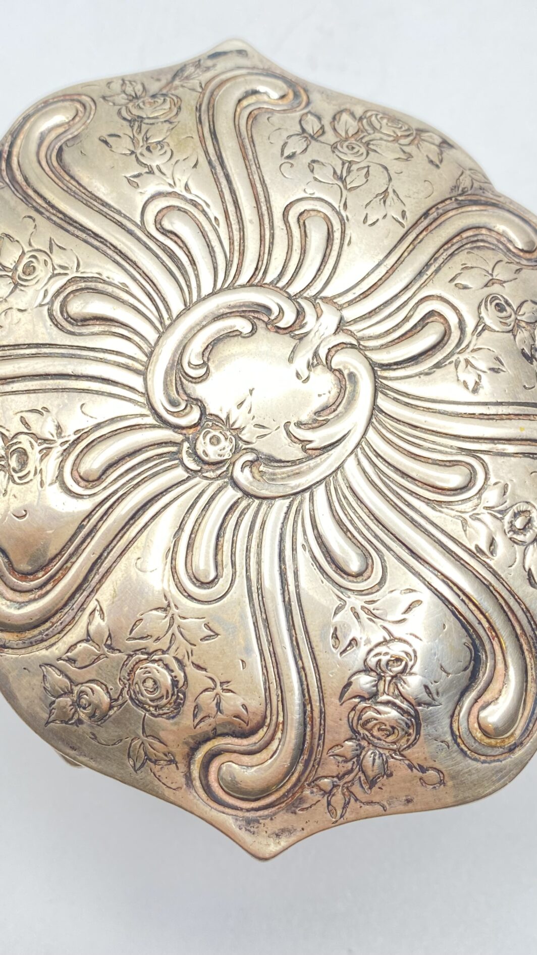 ANTICO PORTAGIOIE IN ARGENTO. FRANCIA XVIII sec. - immagine 12