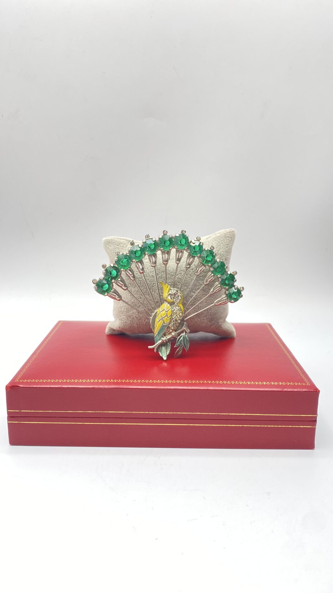 SPILLA ART DECO. BIGIOTTERIA VINTAGE. USA ANNI ‘30. - immagine 12