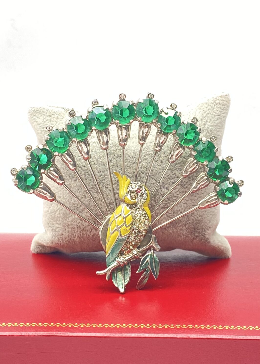 SPILLA ART DECO. BIGIOTTERIA VINTAGE. USA ANNI ‘30.