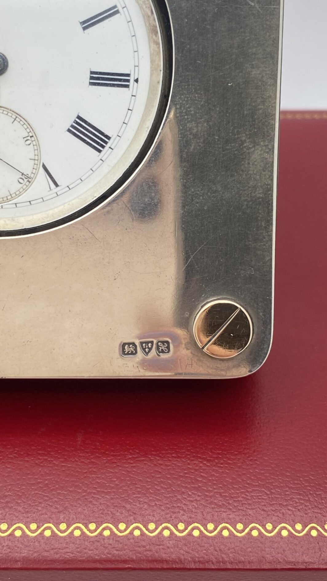 ARGENTO E ORO. OROLOGIO DEL 1892 CON PORTAOROLOGIO DATATO 1908. - immagine 8