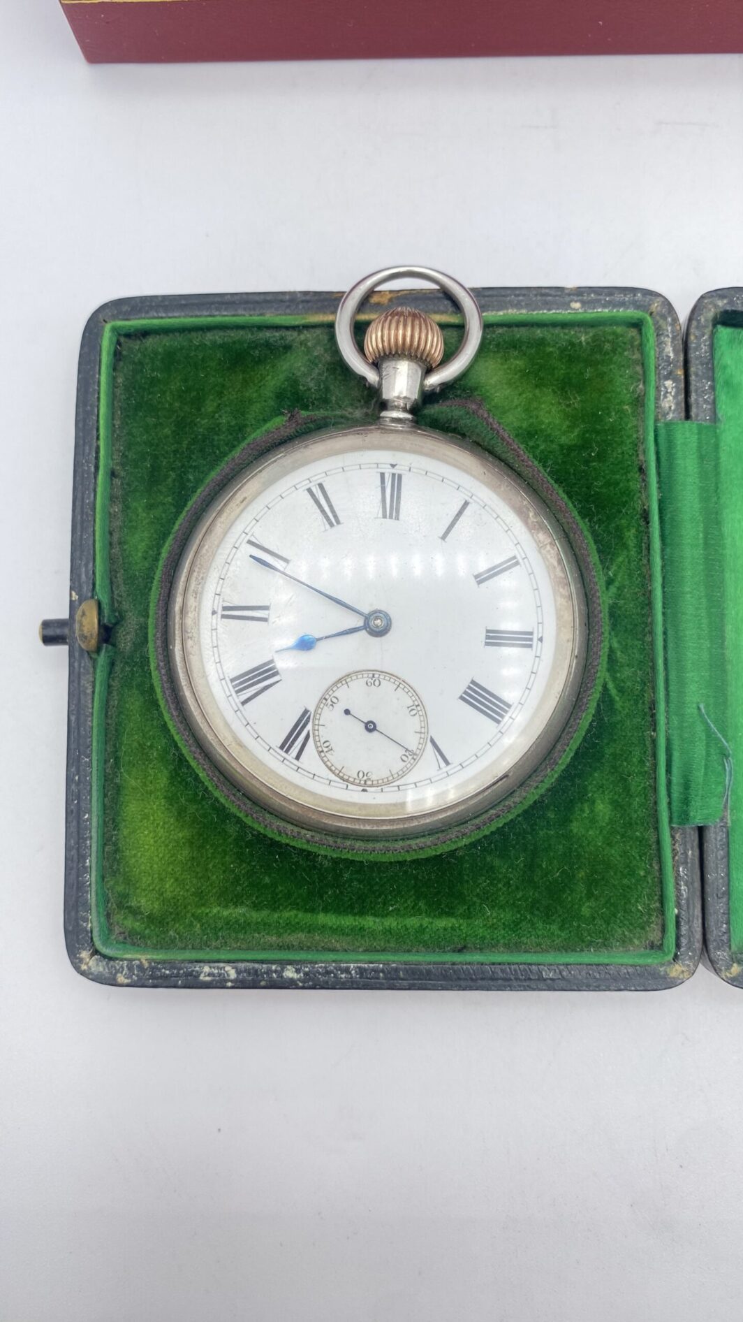 ARGENTO E ORO. OROLOGIO DEL 1892 CON PORTAOROLOGIO DATATO 1908. - immagine 12