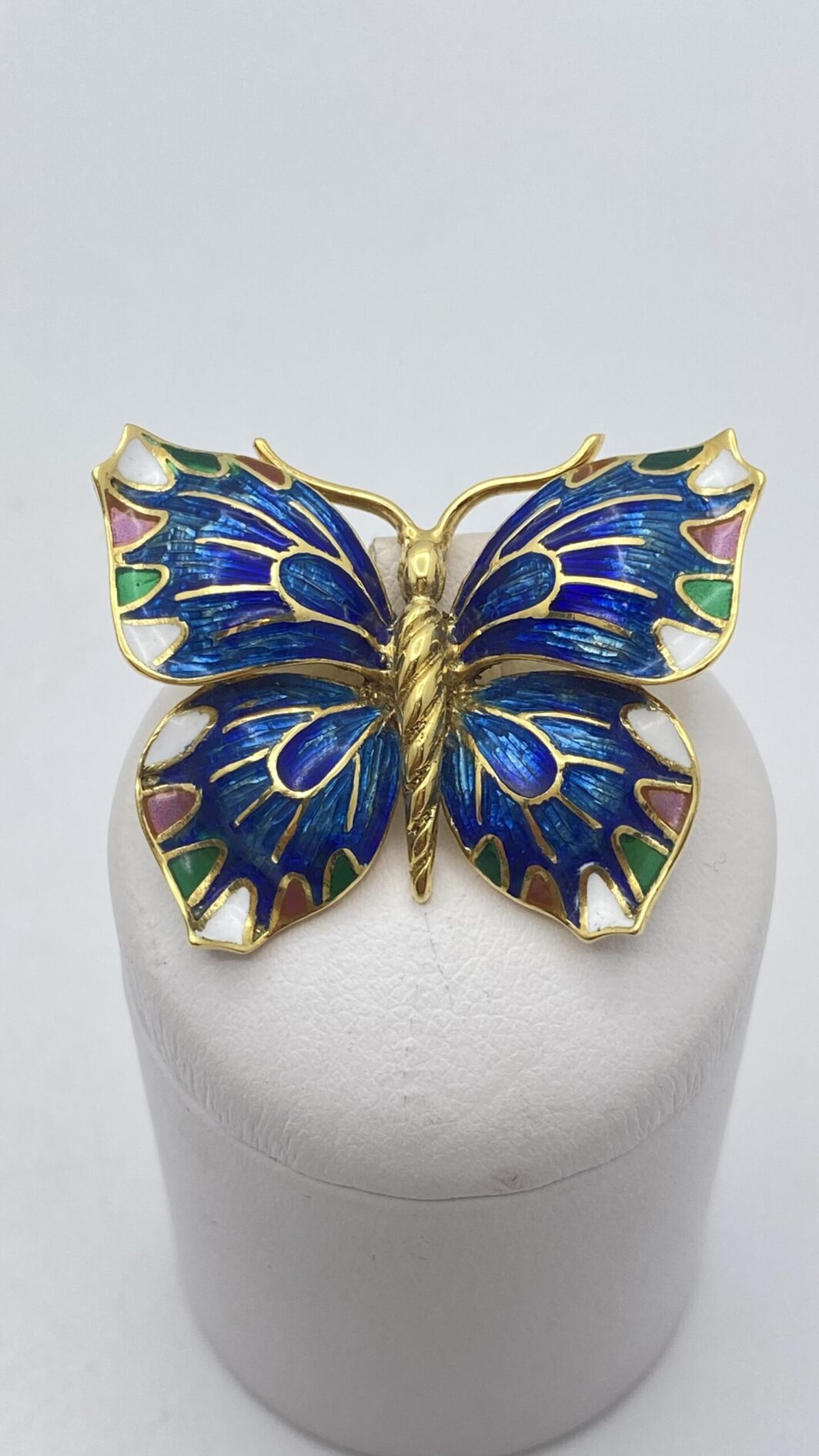 ORO 18KT E SMALTI. SPILLA A FARFALLA VINTAGE ANNI ‘50/‘60. - immagine 3