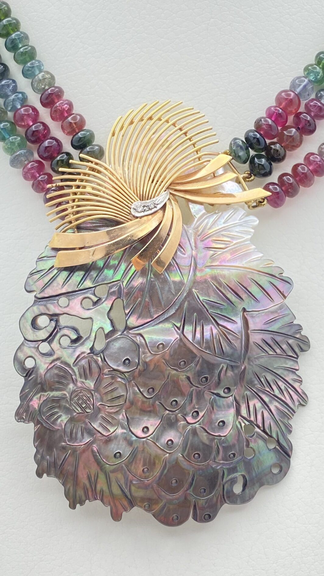 ORO, BRILLANTI, TORMALINE E MADREPERLA. COLLANA VINTAGE - immagine 8