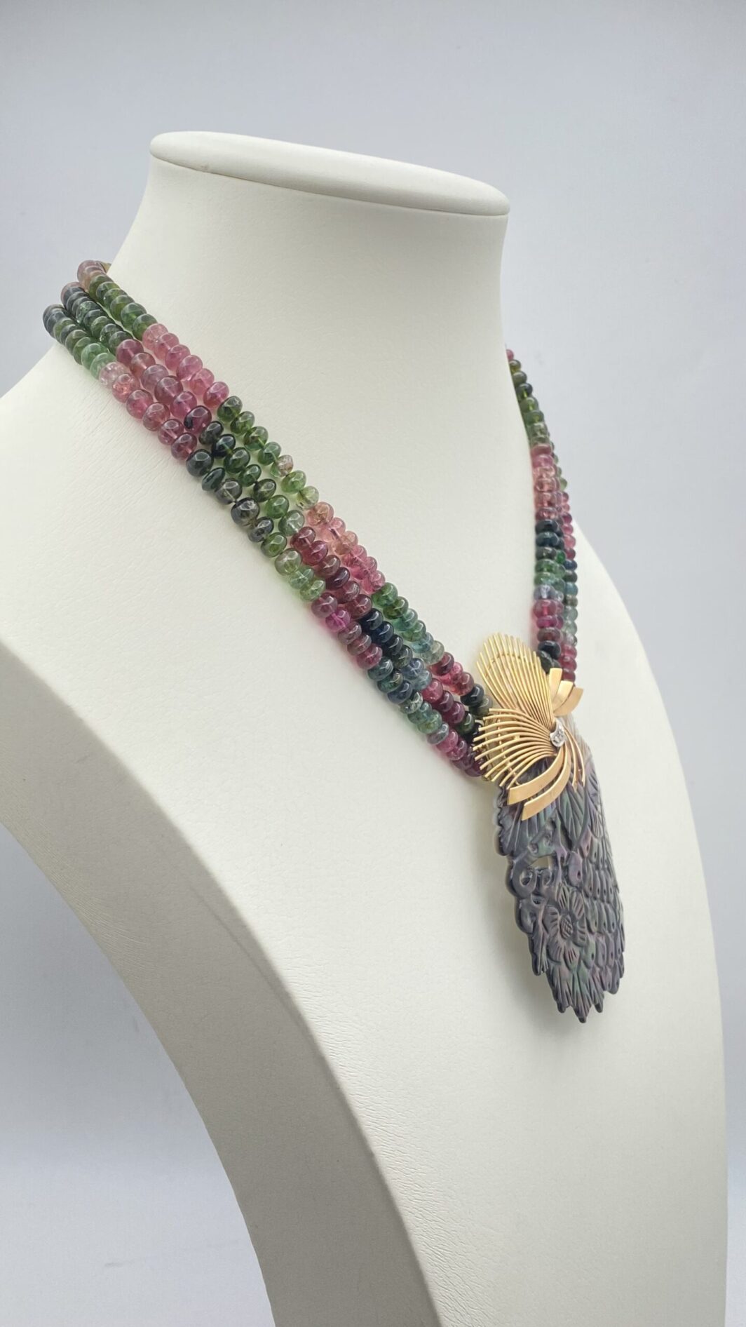 ORO, BRILLANTI, TORMALINE E MADREPERLA. COLLANA VINTAGE - immagine 6
