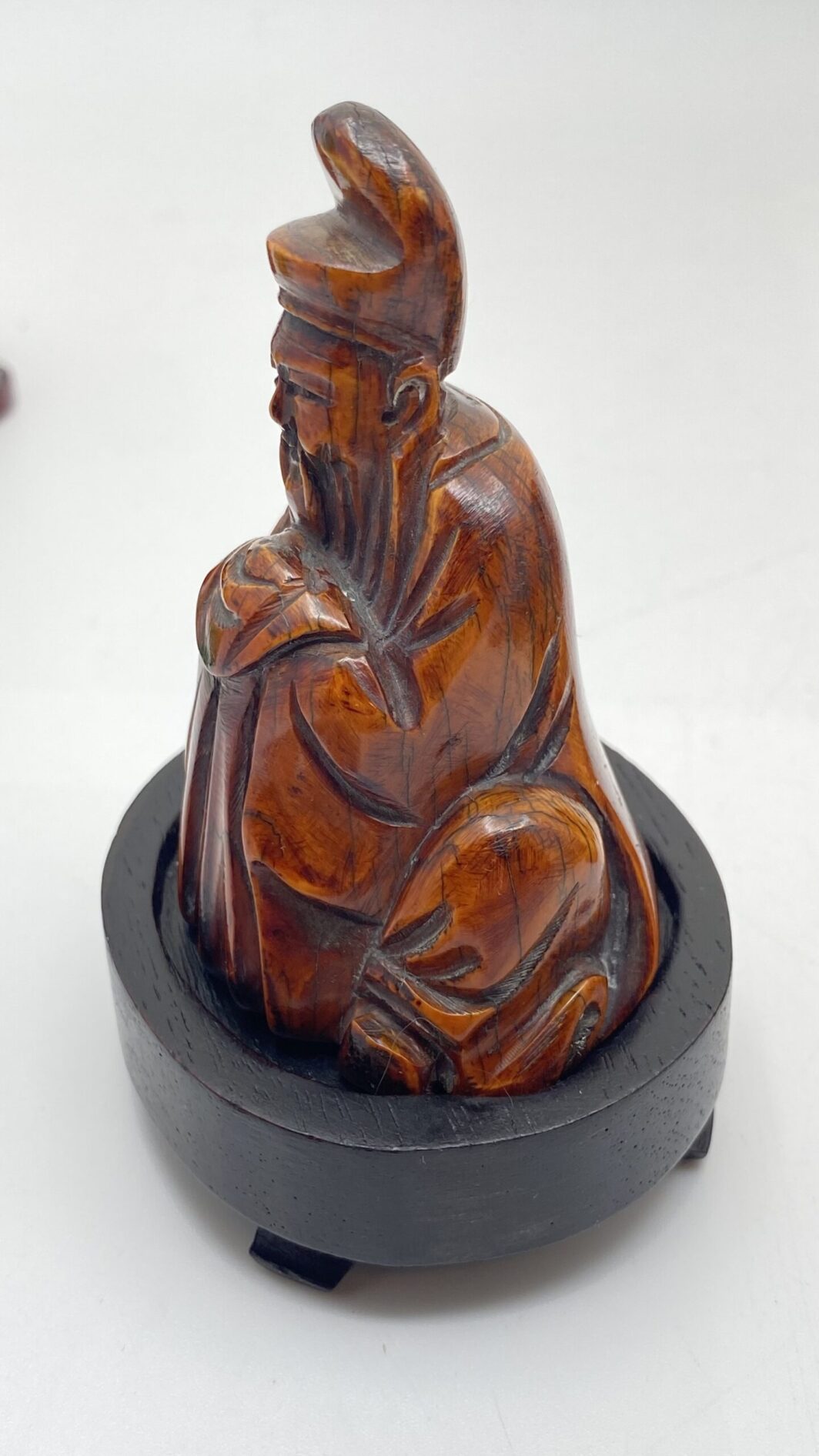 BUDDHA E SAGGI ORIENTALI. LOTTO DI 12 PEZZI IN MATERIALI VARI. CINA XXsec. - immagine 55