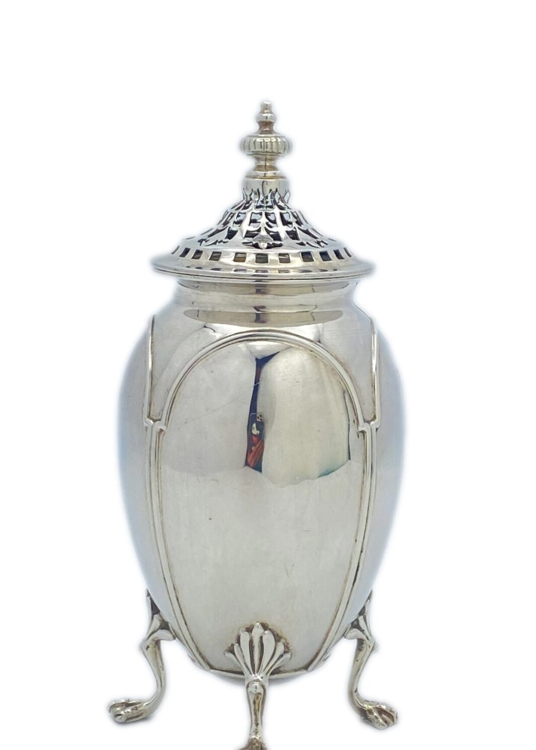 ARGENTO. SPARGIZUCCHERO FIRMATO WALKER & HALL. ANNO 1911.