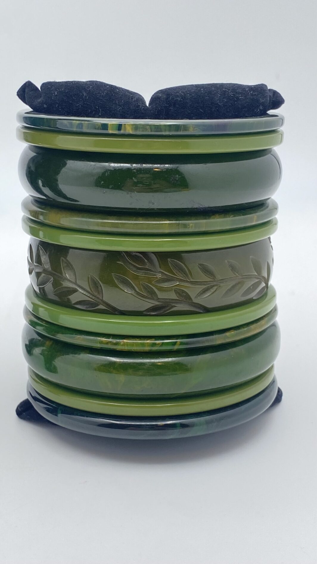 BACHELITE. BRACCIALE VERDE SCURO MARMORIZZATO. USA ANNI ‘40. - immagine 3