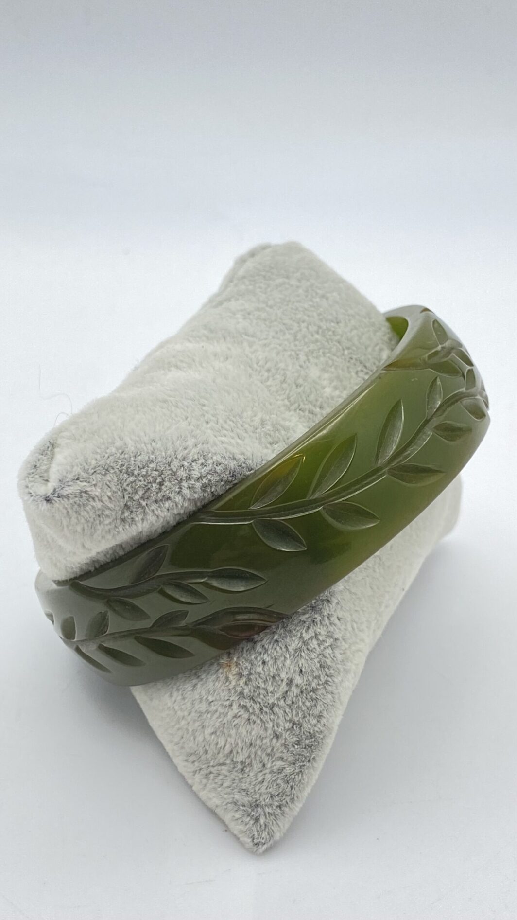 BACHELITE INCISA. BRACCIALE VERDE CREMA DI SPINACI. USA ANNI ‘40. - immagine 3