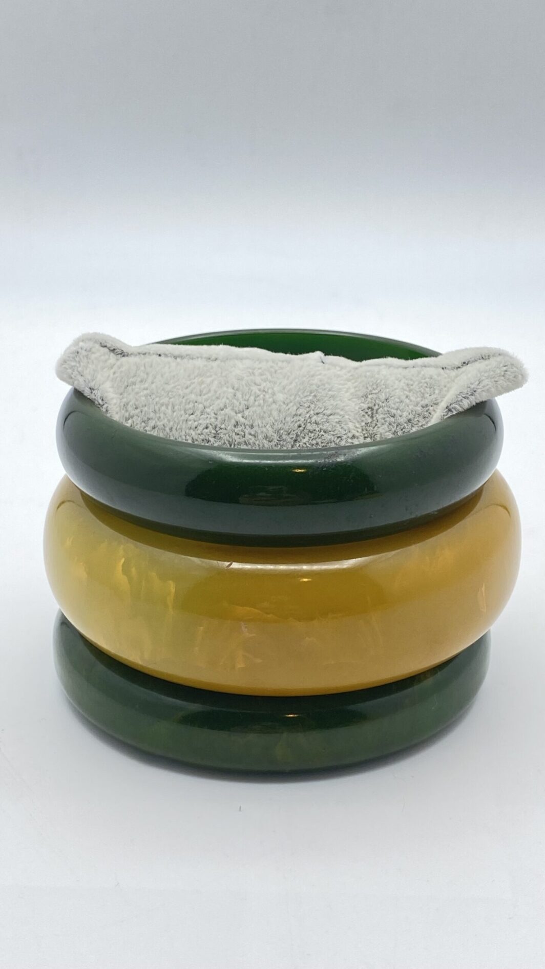 BACHELITE. BRACCIALE VERDE CREMA DI SPINACI. USA ANNI ‘40. - immagine 2