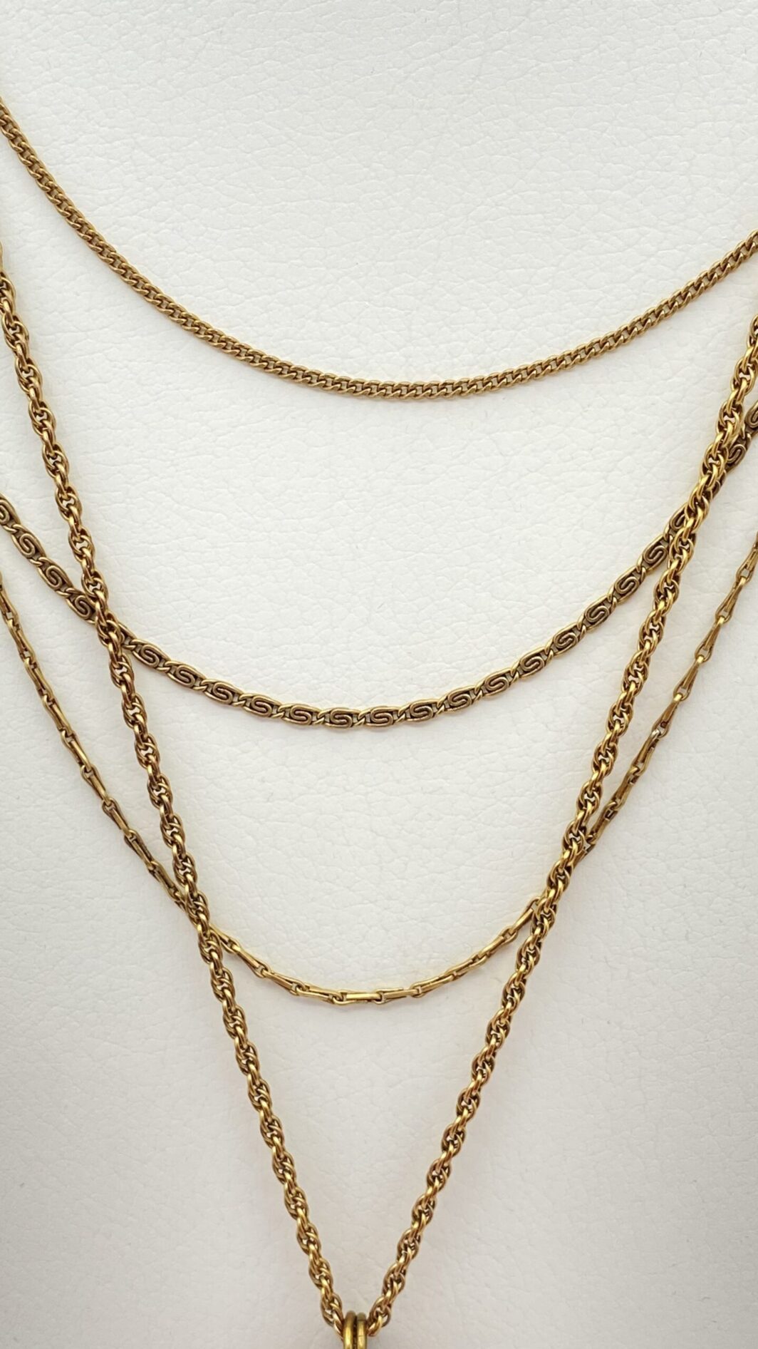 RARA COLLANA IN METALLO DORATO CON MONETA-SPECCHIO PENDENTE RAFFIGURANTE L'IMPERATRICE MARIA TERESA D'AUSTRIA.  EPOCA FINE XIX SECOLO. - immagine 6