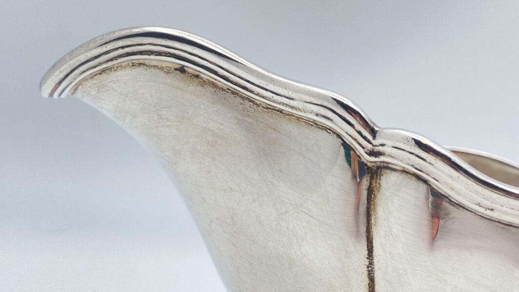 ARGENTO. ELEGANTE SALSIERA. EPOCA GIORGIO IV. ANNO 1823. - immagine 9