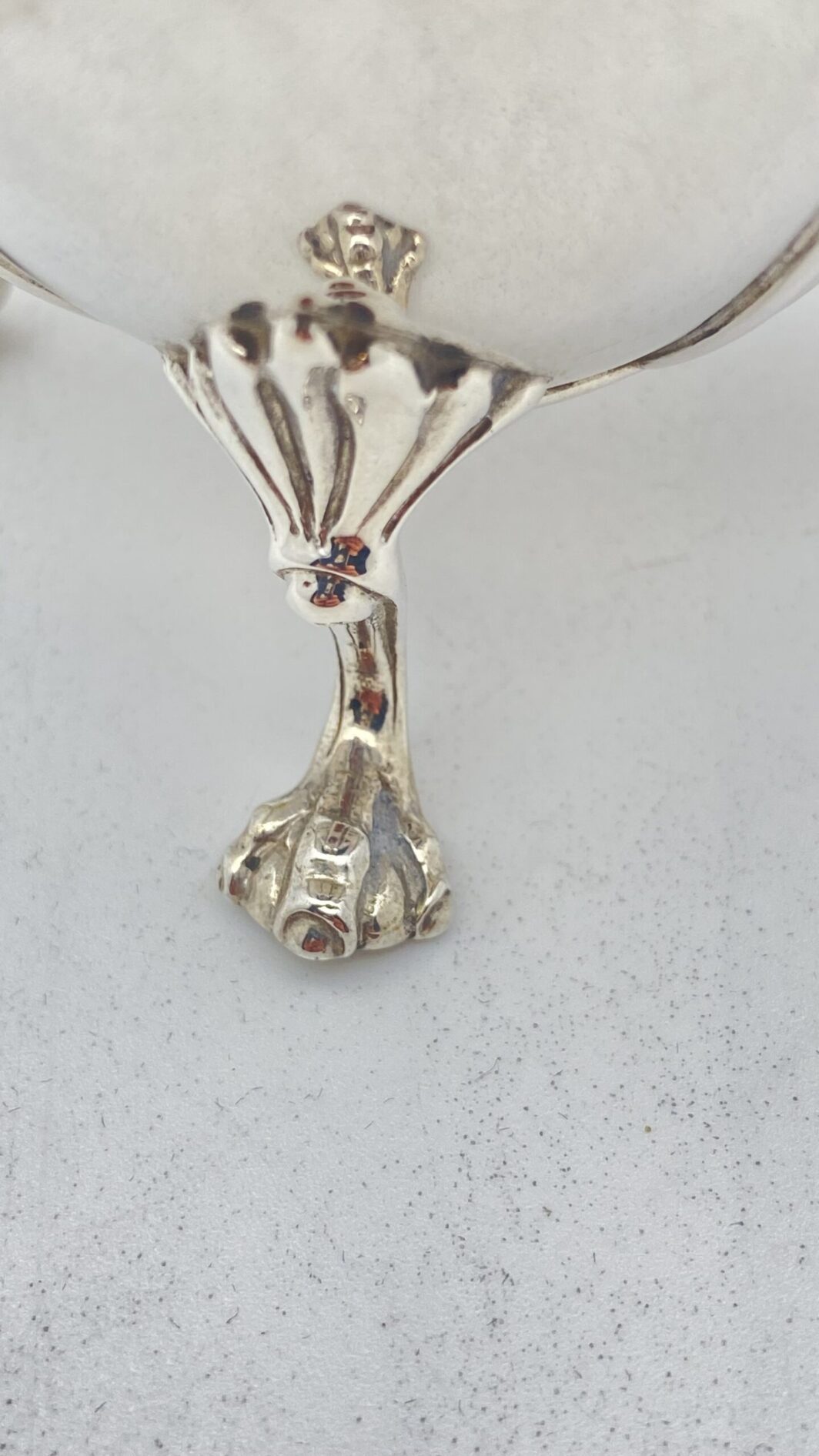 ARGENTO. SPARGIZUCCHERO FIRMATO WALKER & HALL. ANNO 1911. - immagine 11