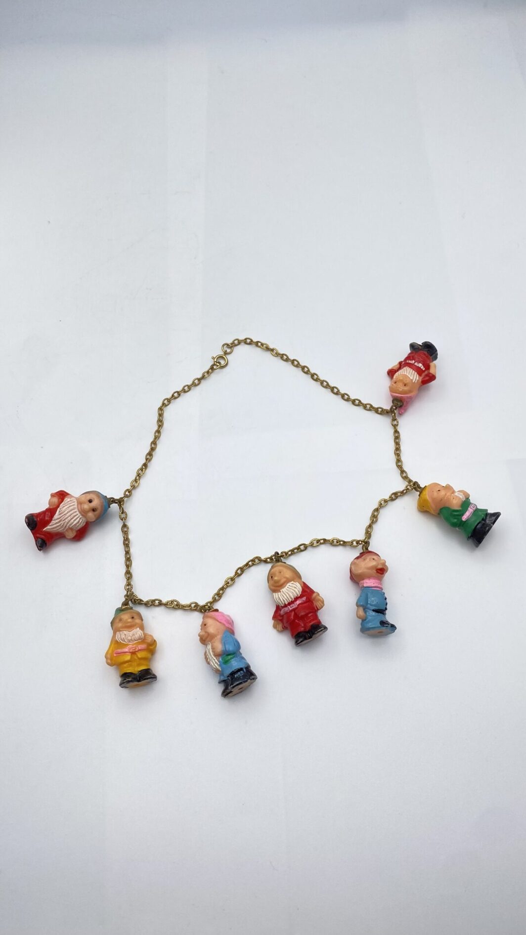COLLANA VINTAGE ANNI ‘70, “SETTE NANI PER BIANCANEVE”. SOUVENIR DISNEY WORLD ORLANDO. - immagine 6
