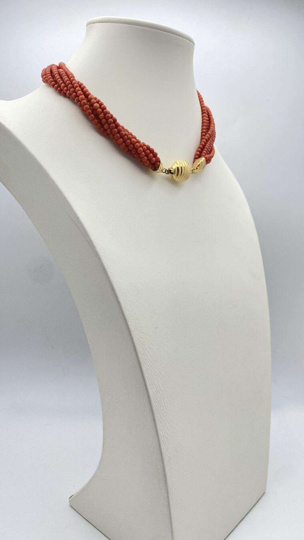 CORALLO SARDO E ORO 18KT. COLLIER VINTAGE. ITALIA ANNI ‘70/‘80. - immagine 3