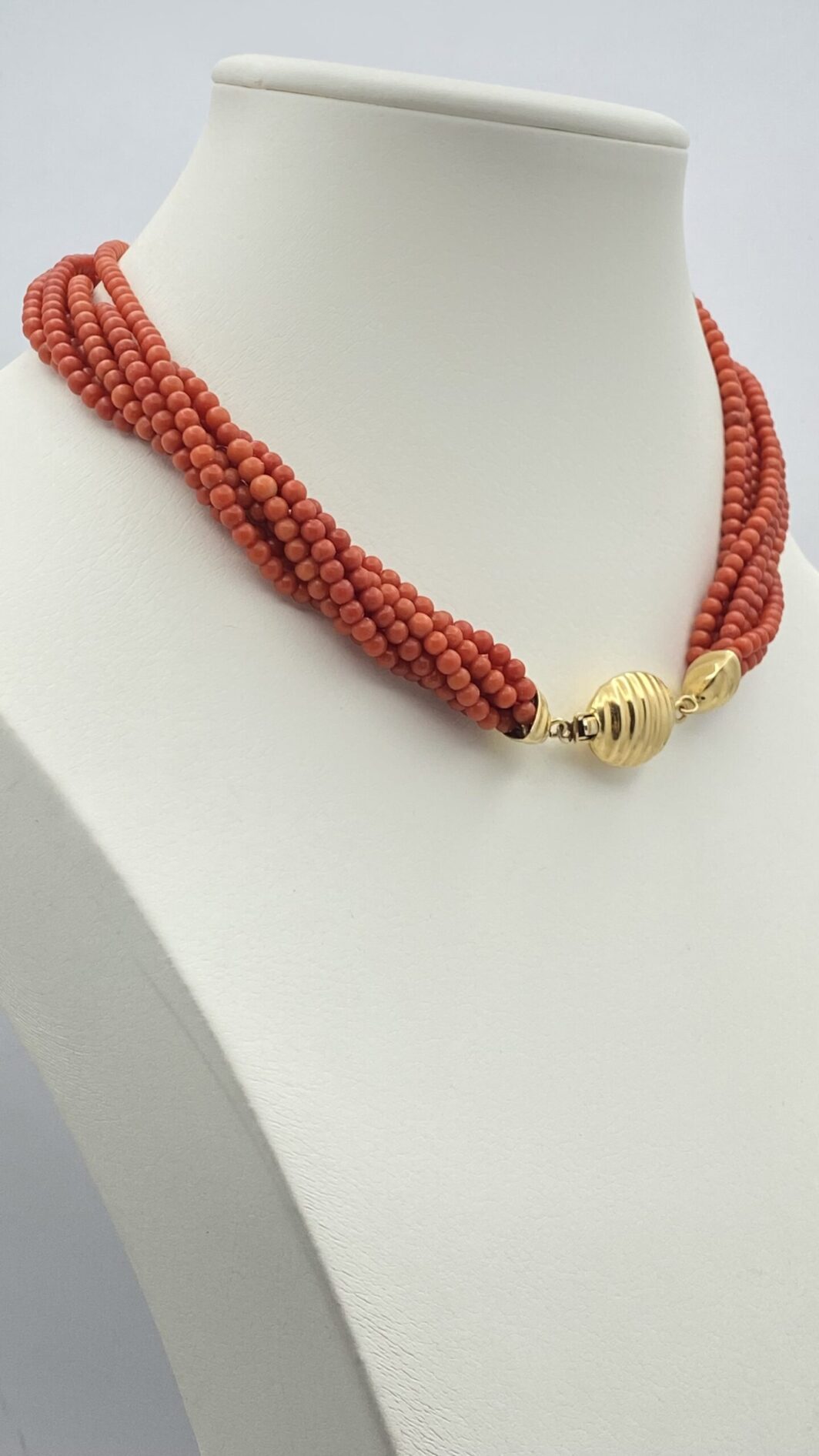 CORALLO SARDO E ORO 18KT. COLLIER VINTAGE. ITALIA ANNI ‘70/‘80. - immagine 4