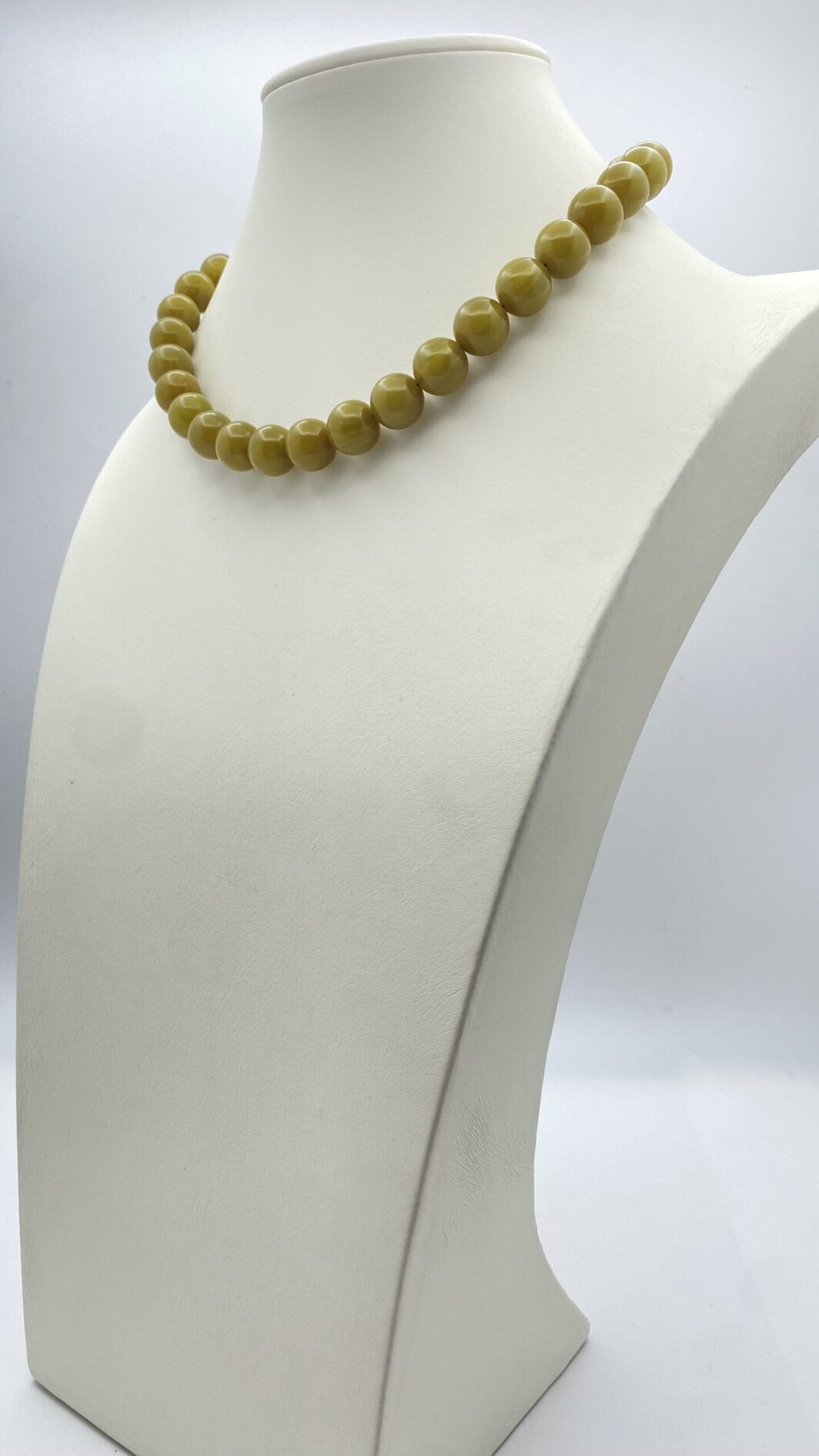BACHELITE E ORO 18K. GIROCOLLO ANNI ‘40. - immagine 4