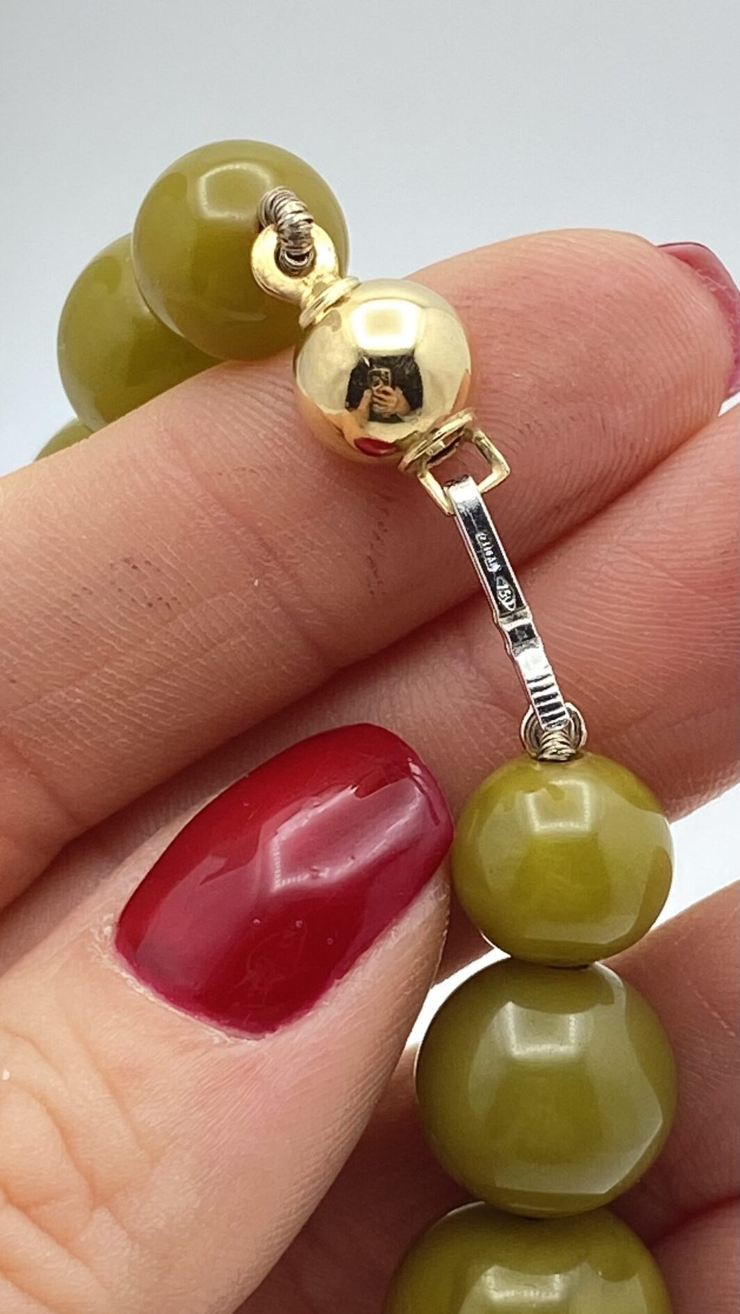 BACHELITE E ORO 18K. GIROCOLLO ANNI ‘40. - immagine 6