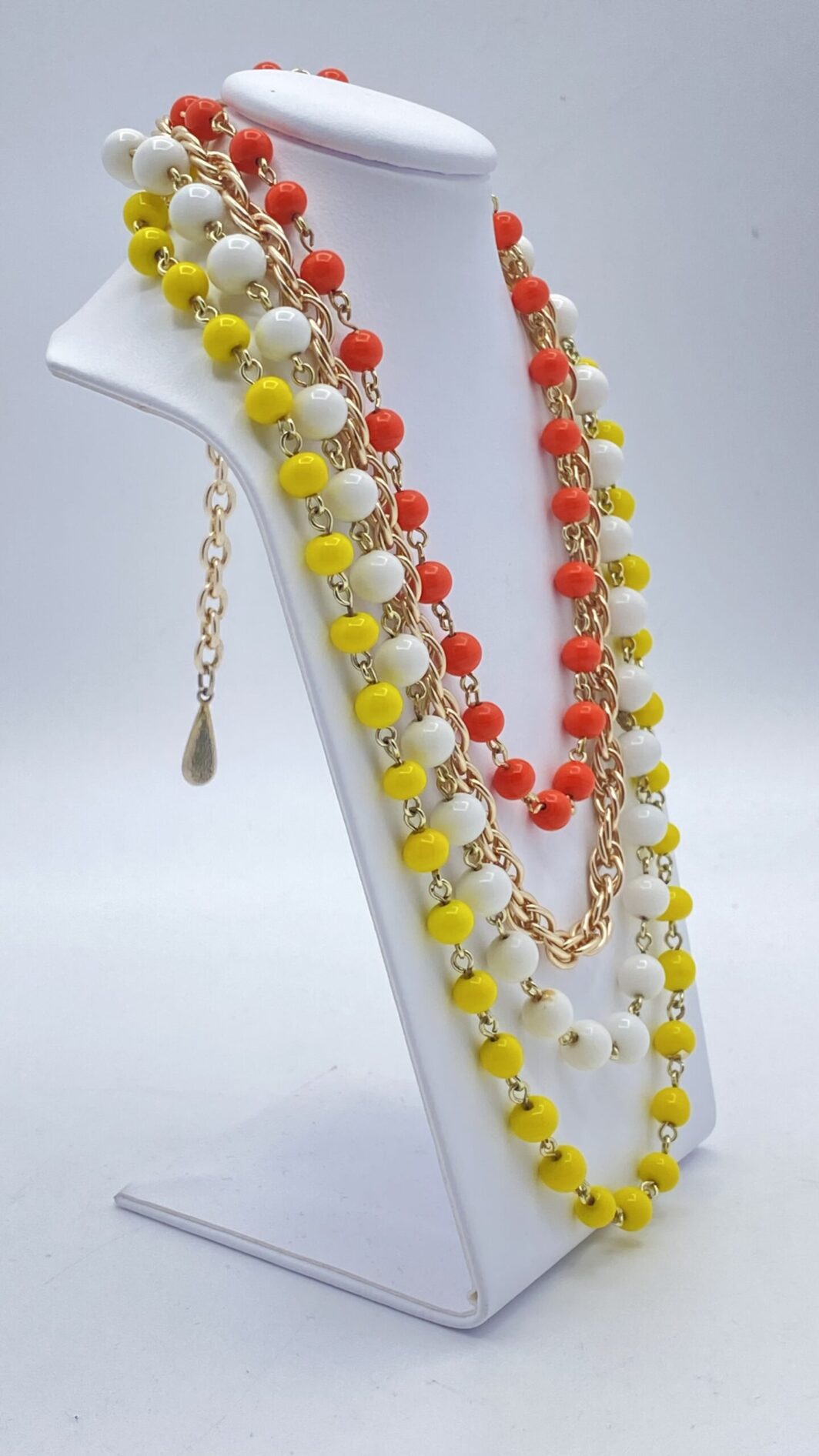 “CORO” COLLIER VINTAGE IN METALLO GOLDTONE E BACHELITE. U.S.A. ANNI ‘40. - immagine 5